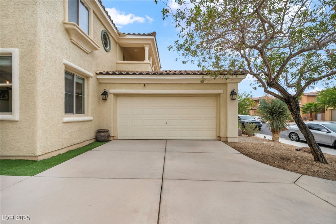 6908 Forest Gate Street