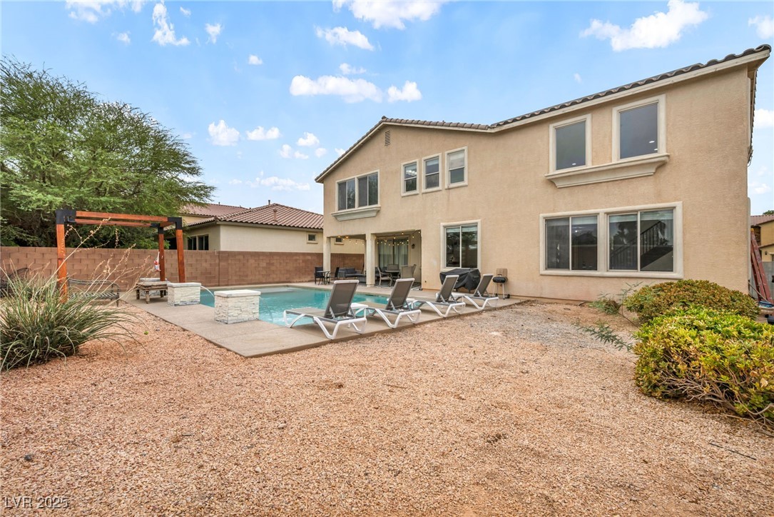 6908 Forest Gate Street