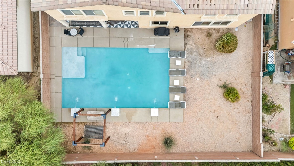 6908 Forest Gate Street