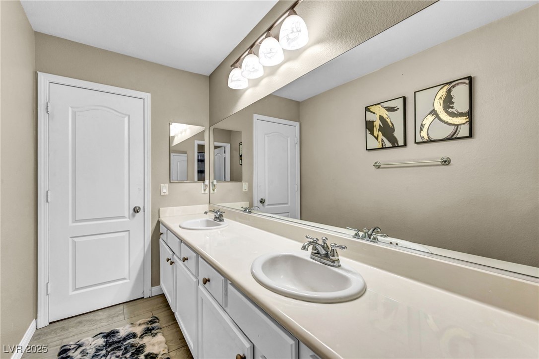 6908 Forest Gate Street