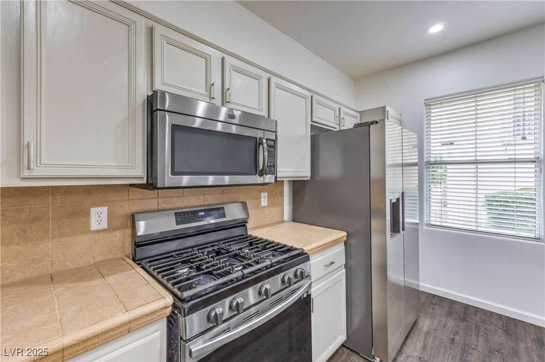 1044 Creeping Zinnia Court