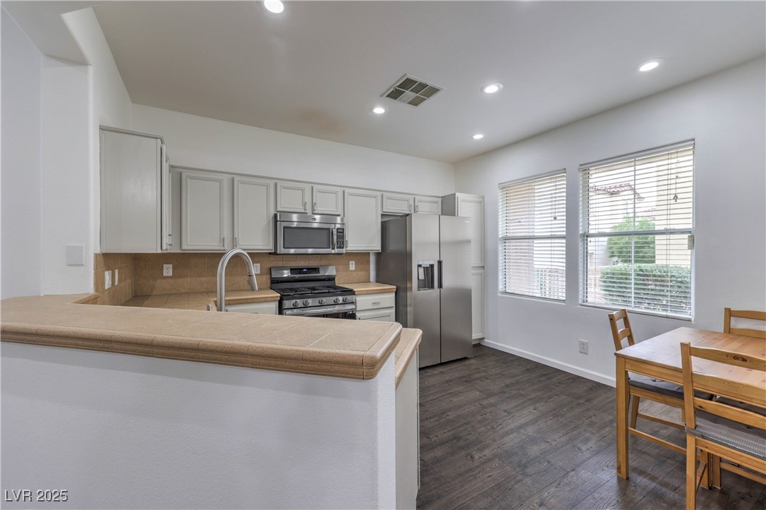 1044 Creeping Zinnia Court