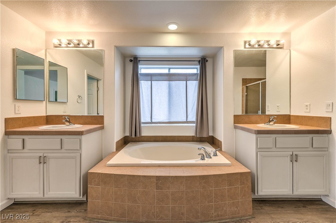 1044 Creeping Zinnia Court