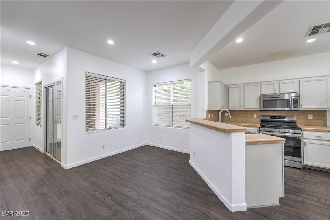 1044 Creeping Zinnia Court