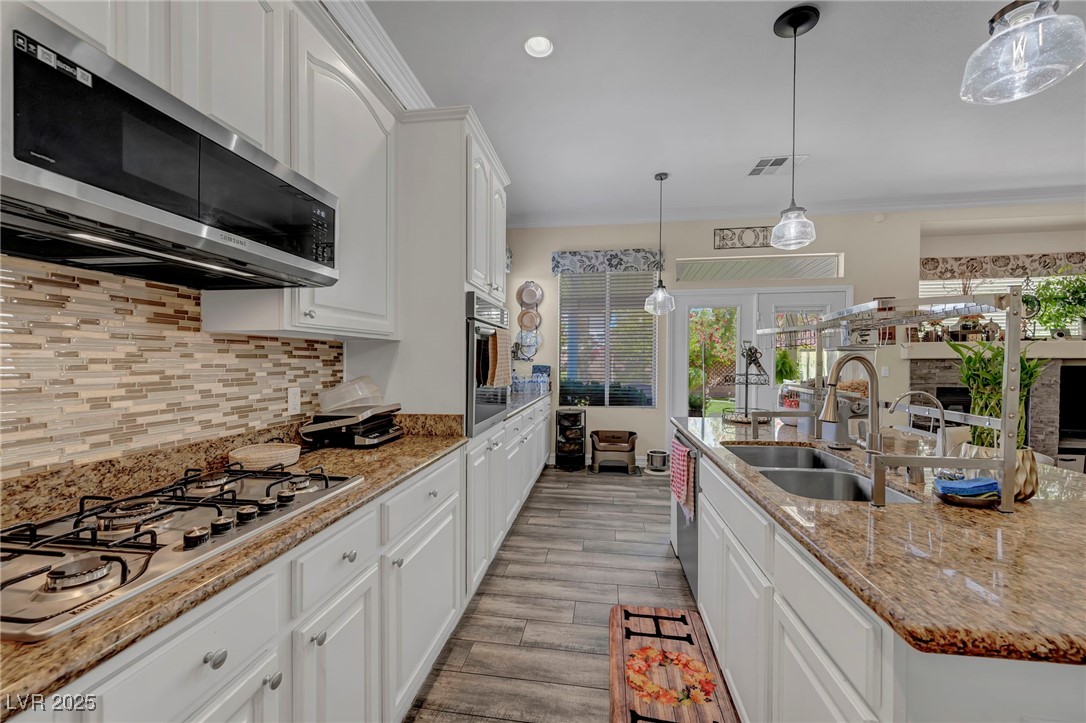 10662 Bonchester Hill Street