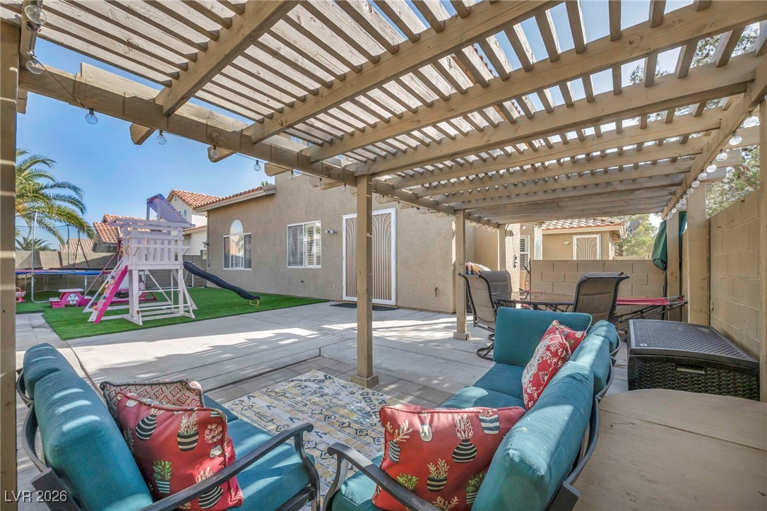 9592 Gainey Ranch Avenue