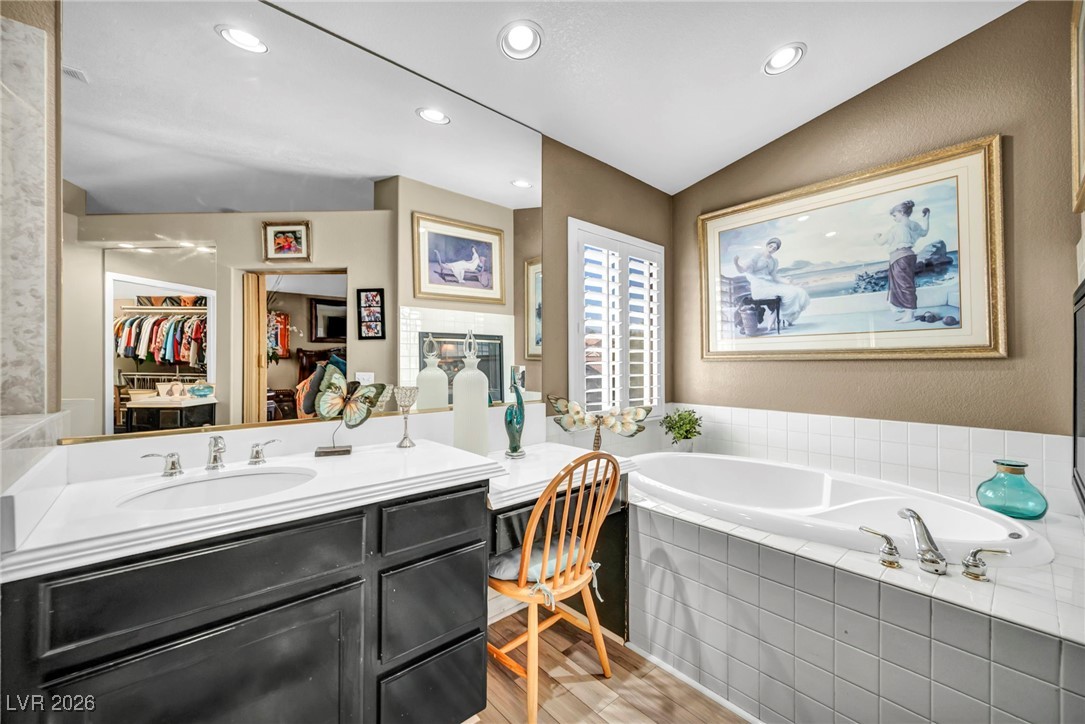 9592 Gainey Ranch Avenue