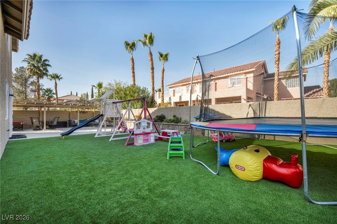 9592 Gainey Ranch Avenue