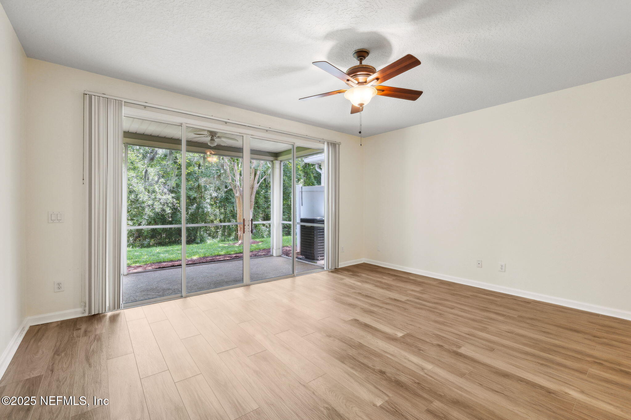 7023 ROUNDLEAF Drive