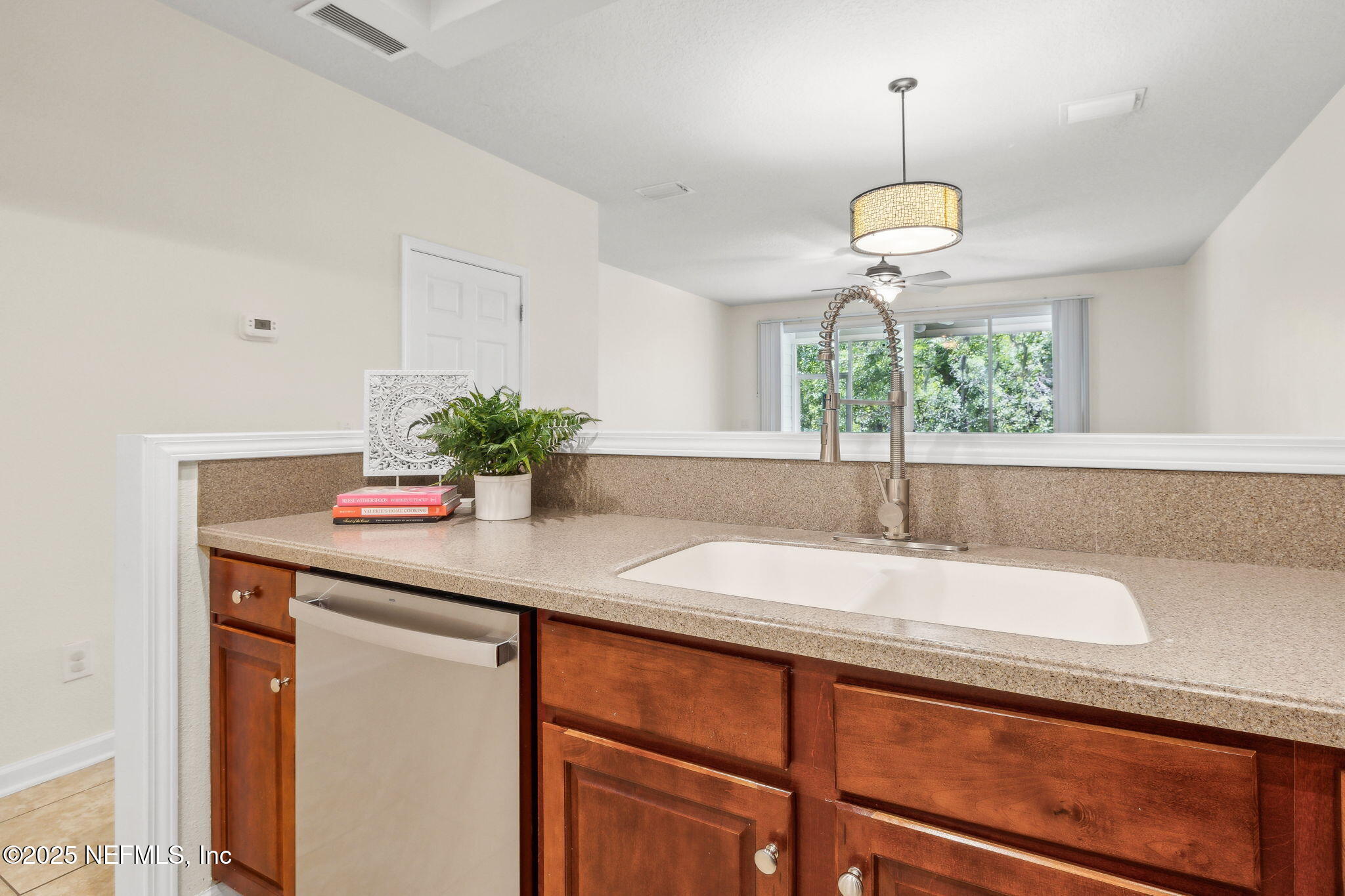 7023 ROUNDLEAF Drive