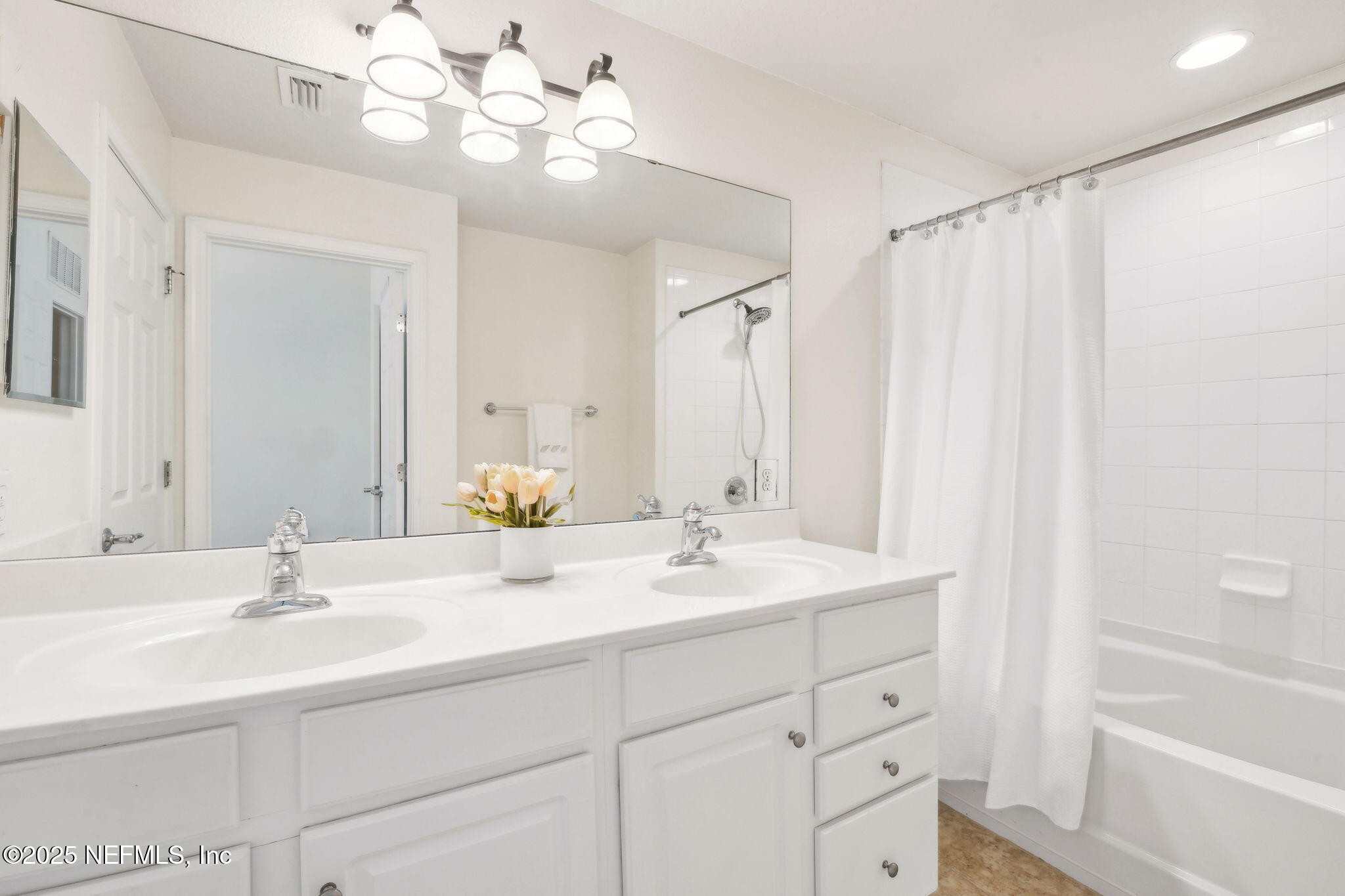 7023 ROUNDLEAF Drive