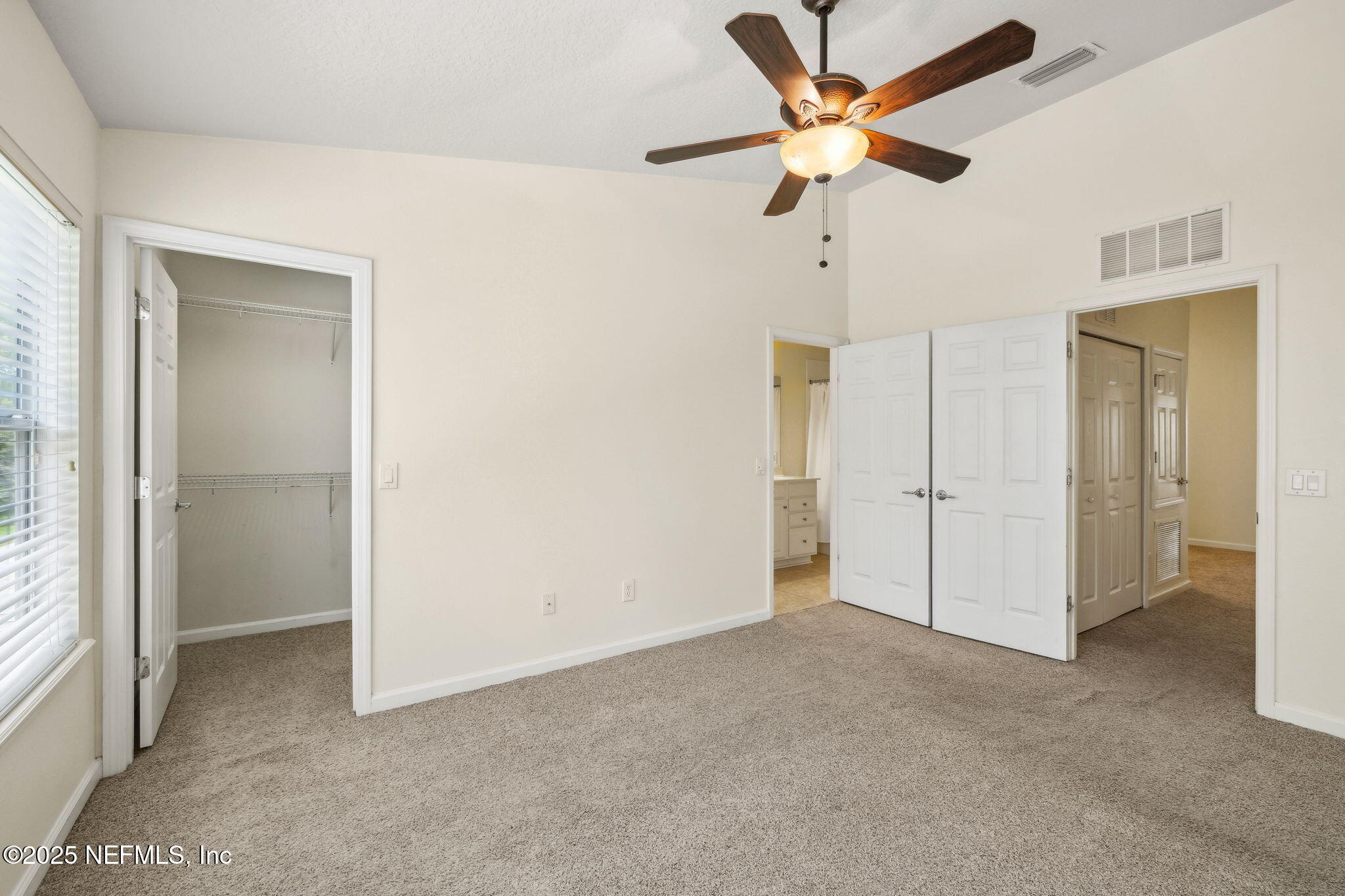 7023 ROUNDLEAF Drive