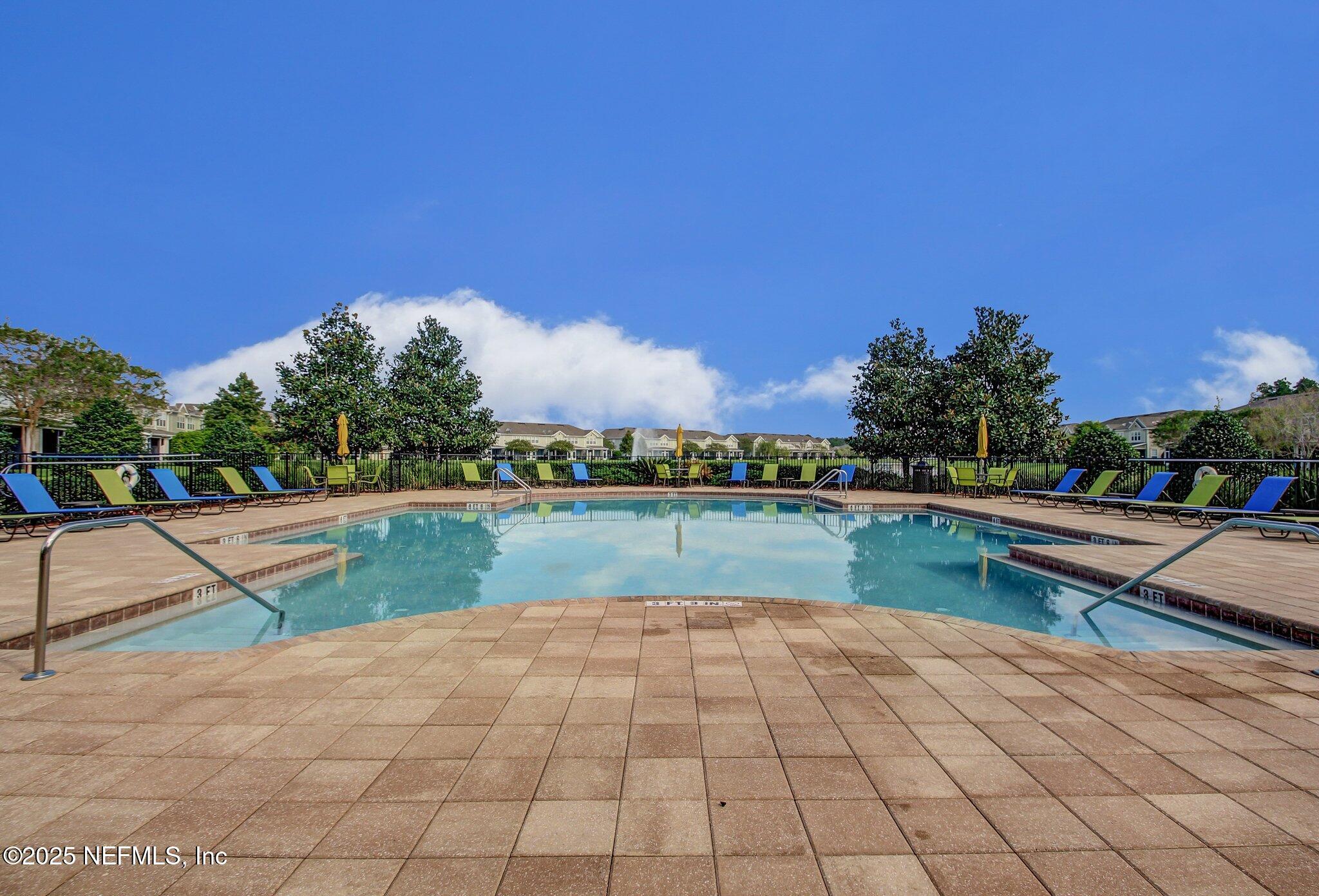 7023 ROUNDLEAF Drive