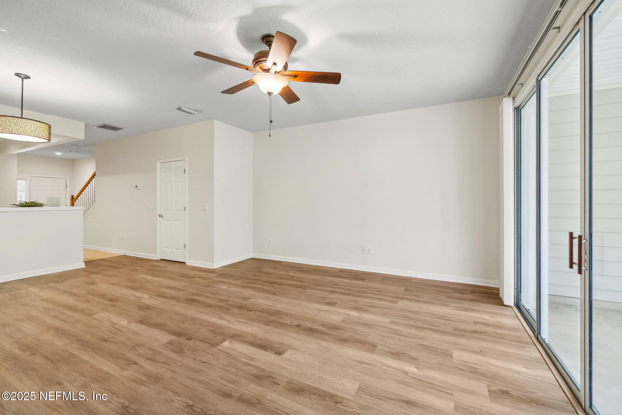 7023 ROUNDLEAF Drive