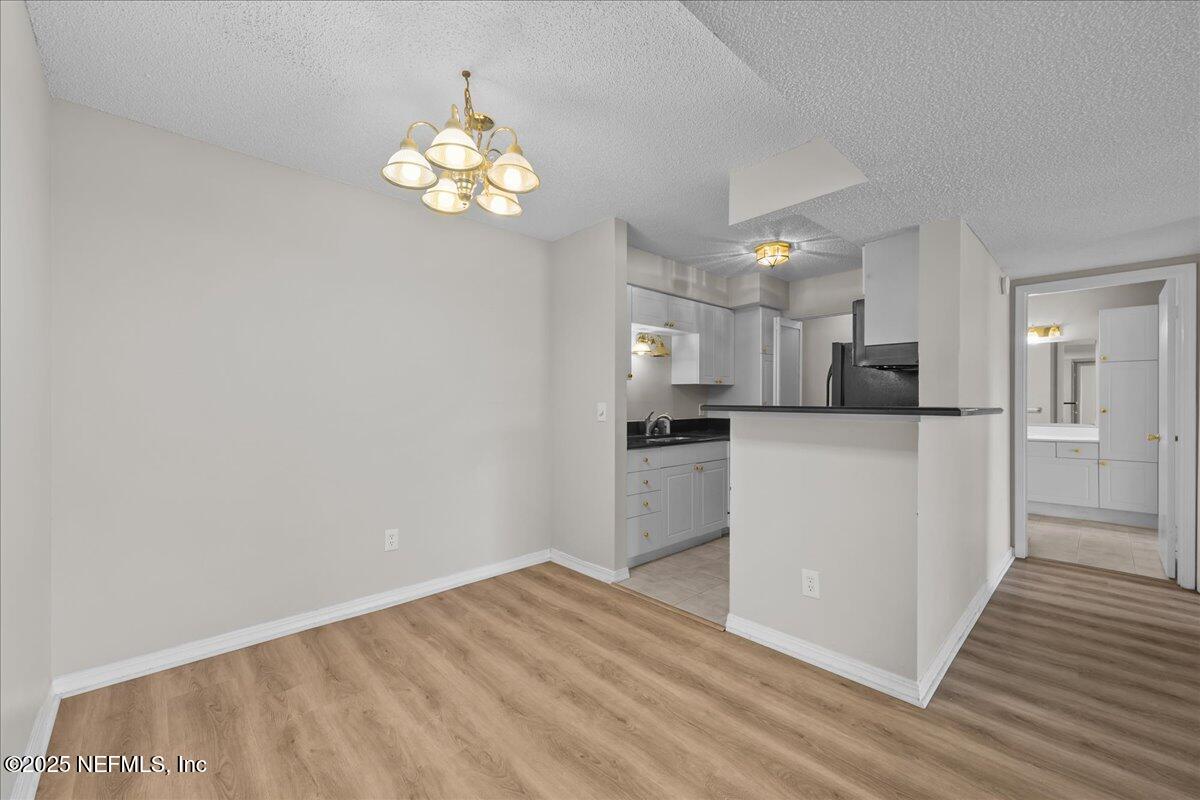 10200 BELLE RIVE Boulevard 79