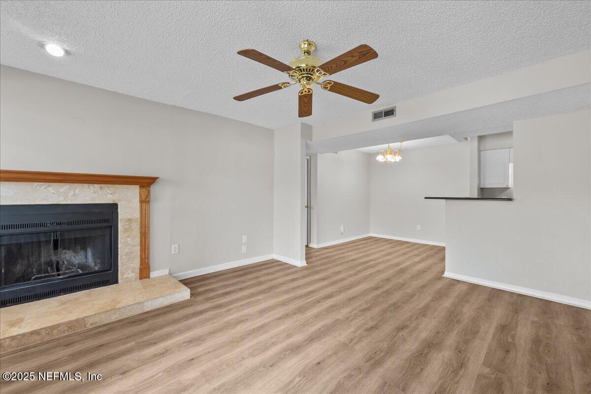 10200 BELLE RIVE Boulevard 79