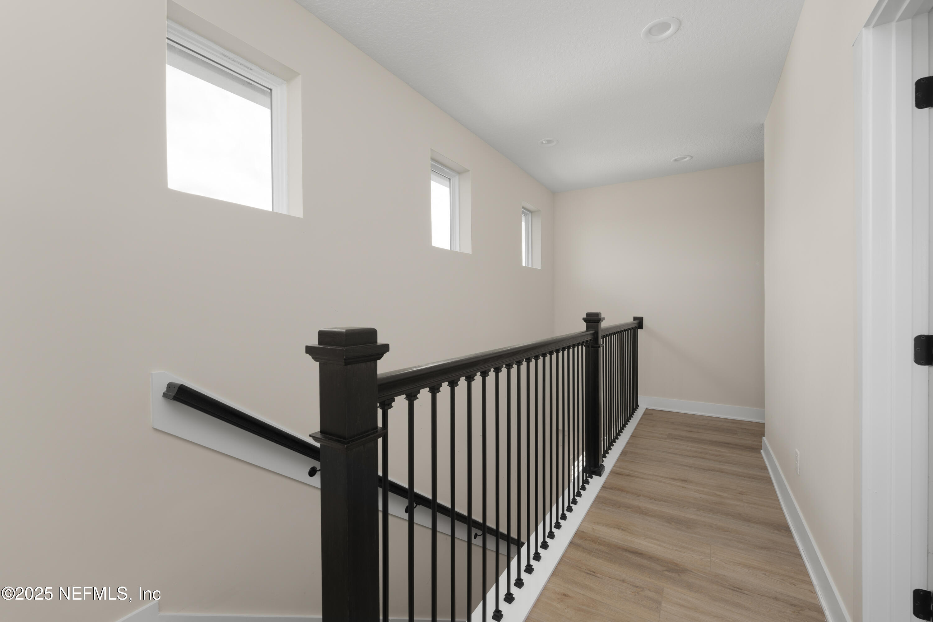 16 SEWALL Lane