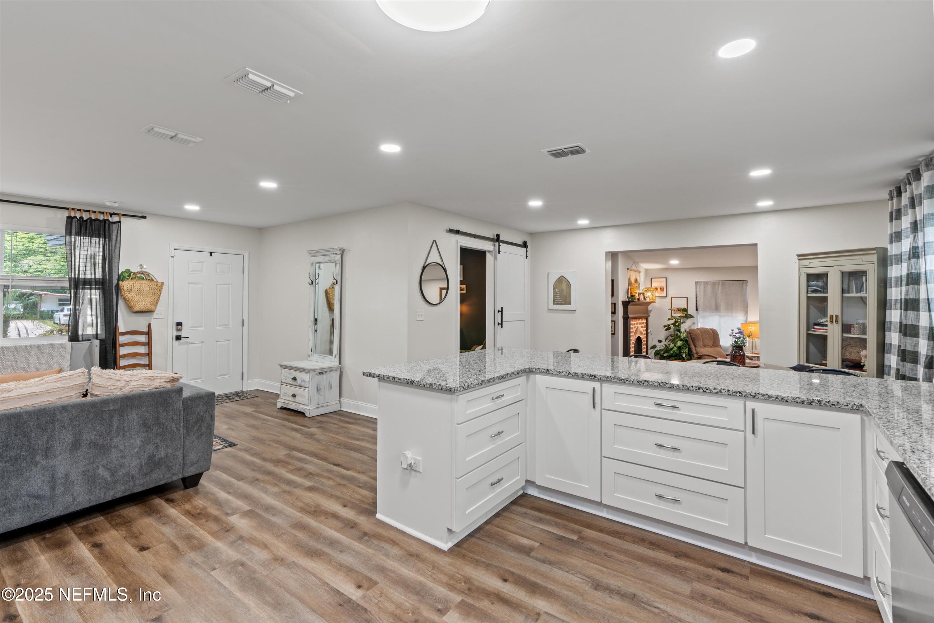 6837 TOM THUMB Drive, Jacksonville