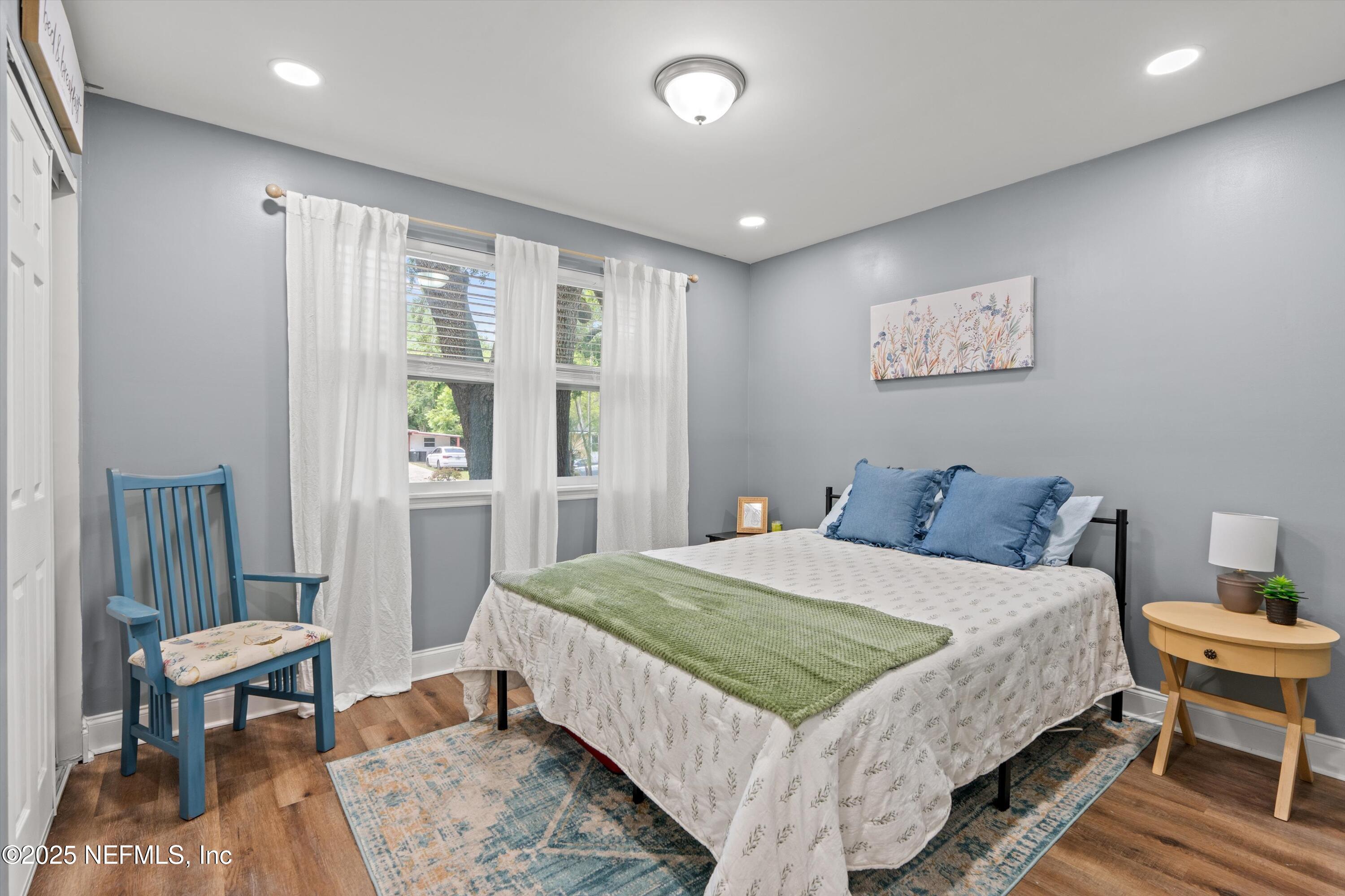 6837 TOM THUMB Drive, Jacksonville