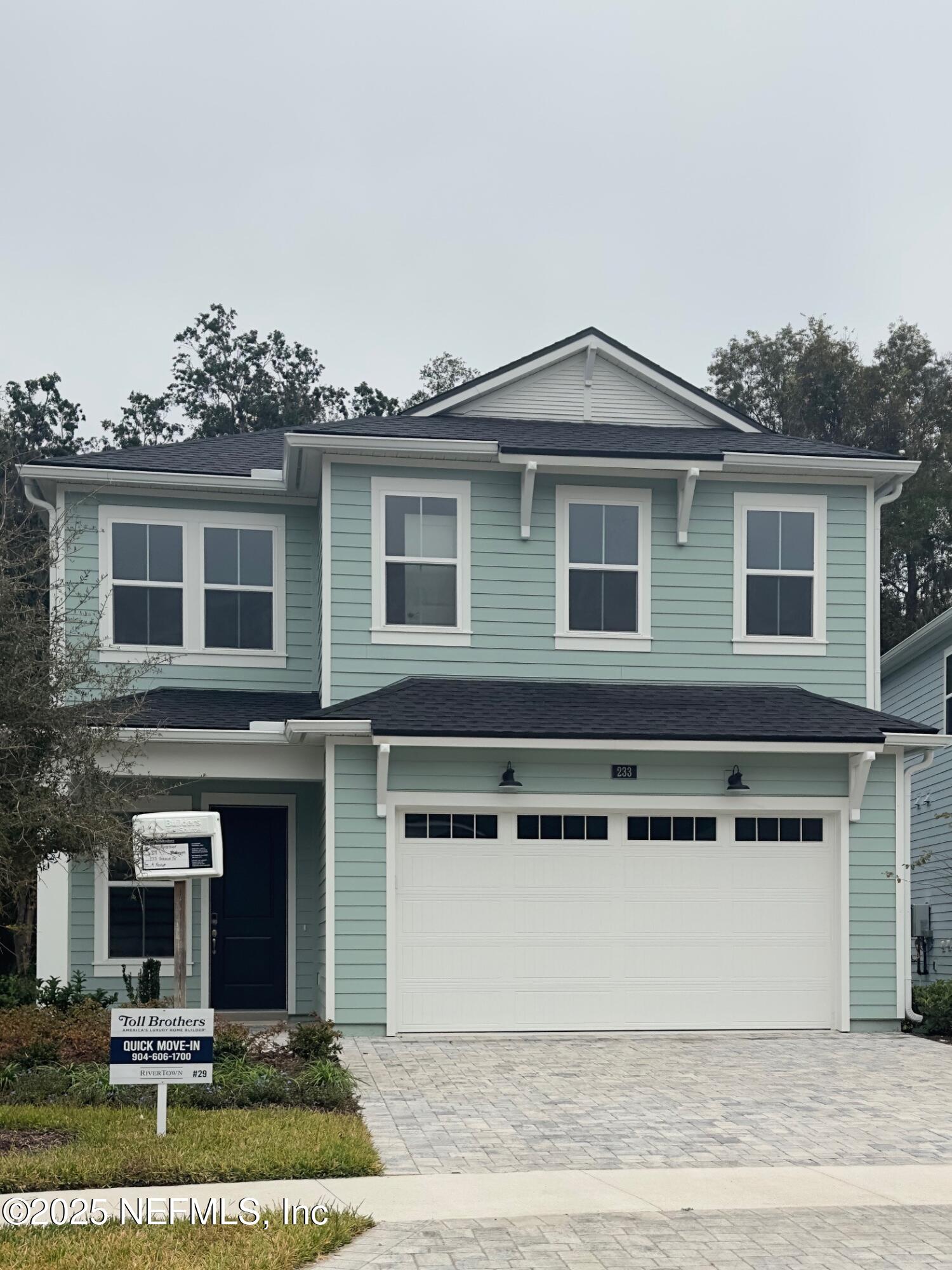 233 OAKMOSS Drive, St. Johns