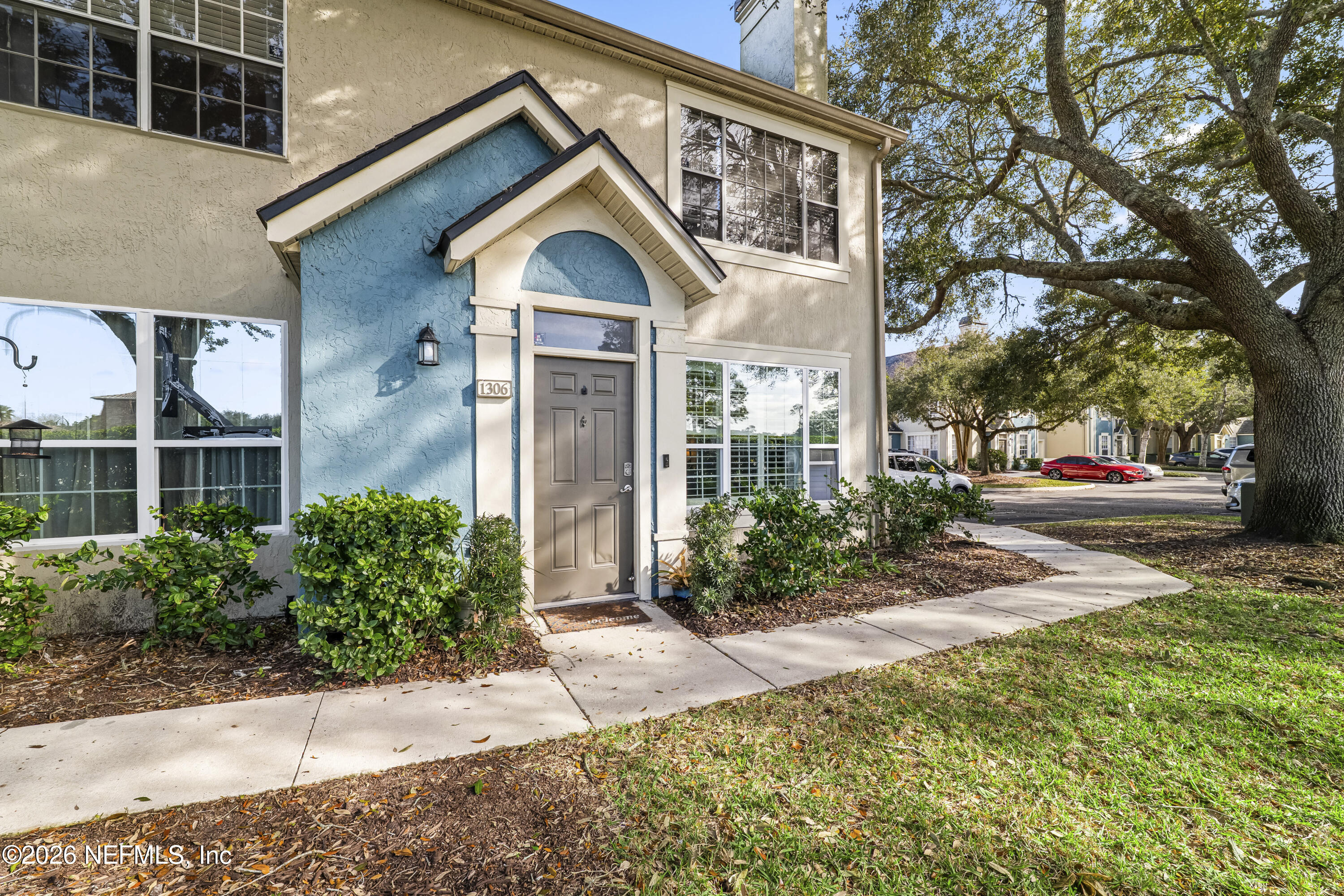 13700 RICHMOND PARK Drive N 1306