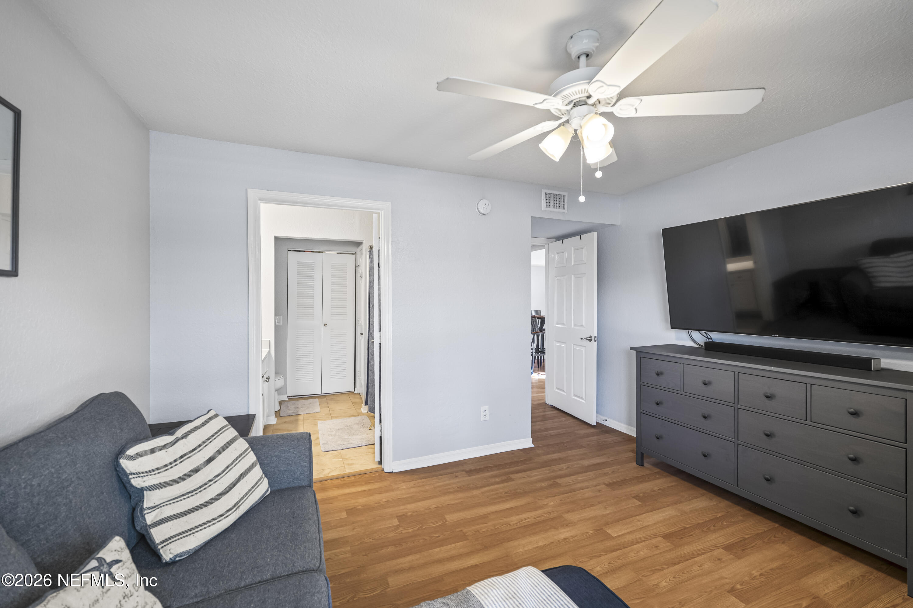 13700 RICHMOND PARK Drive N 1306
