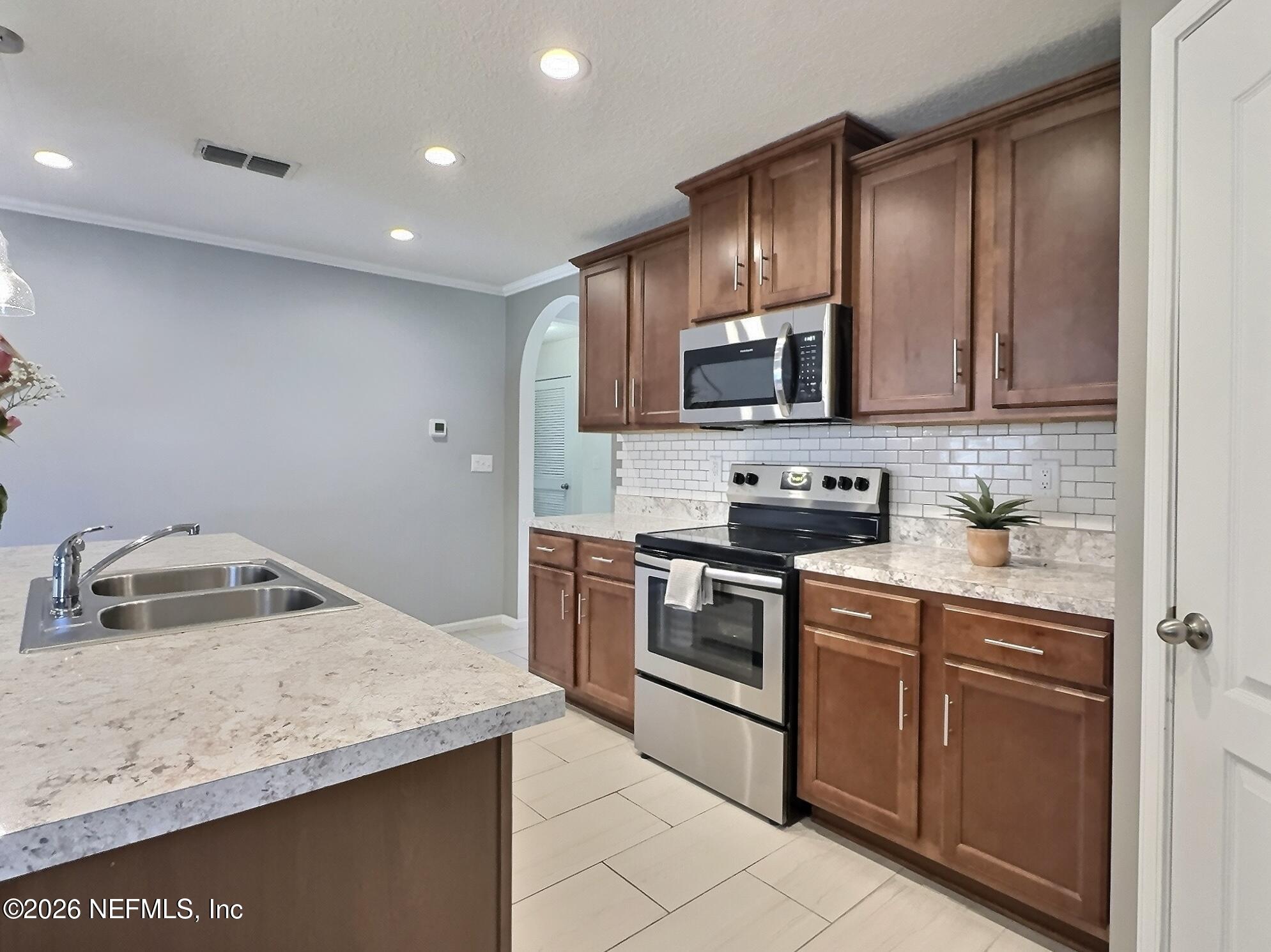 465 HARLEY Drive
