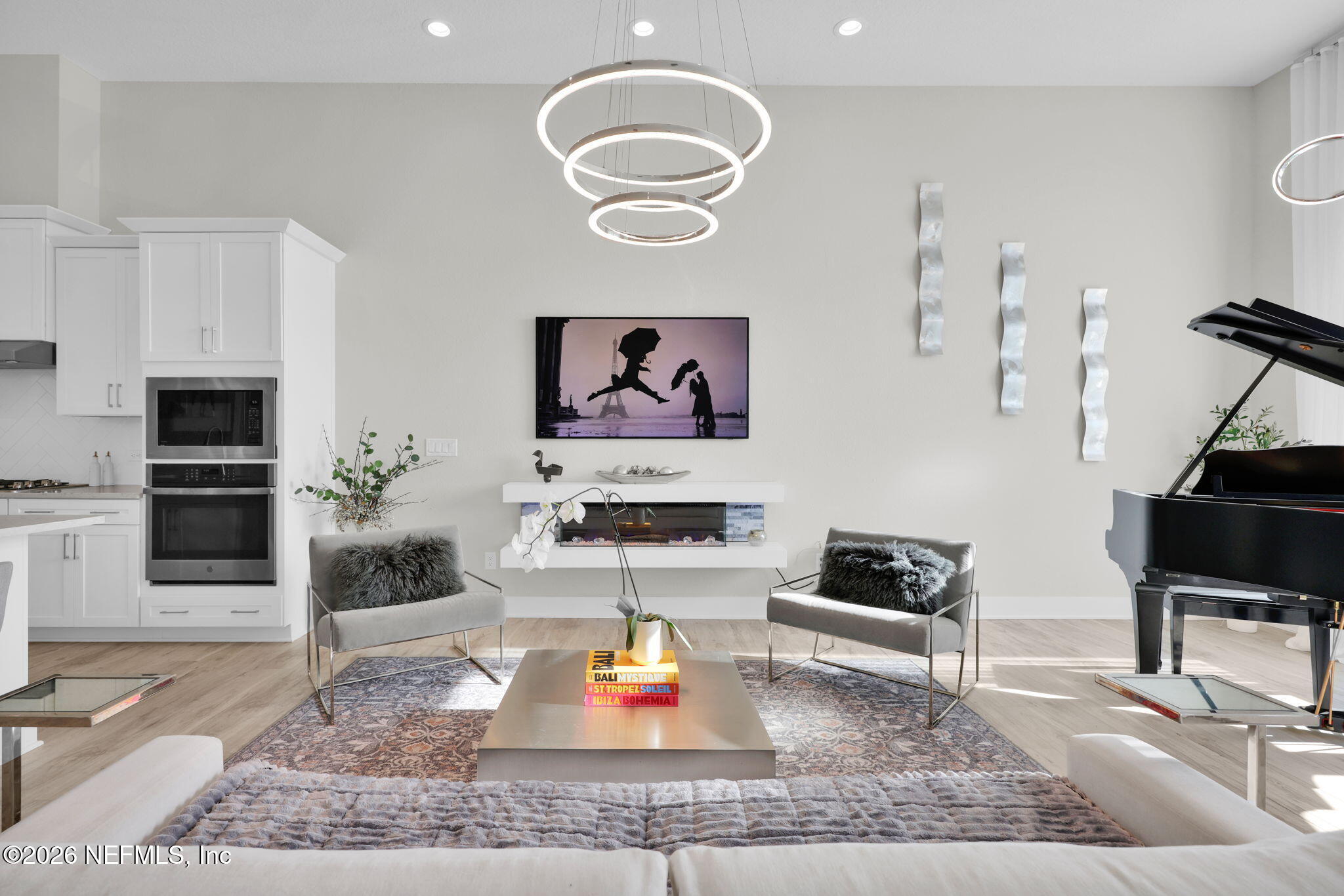 401 CRESTVIEW Drive