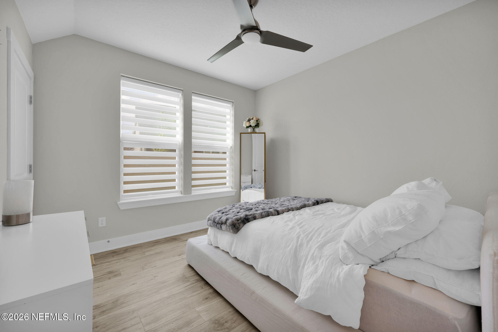 401 CRESTVIEW Drive