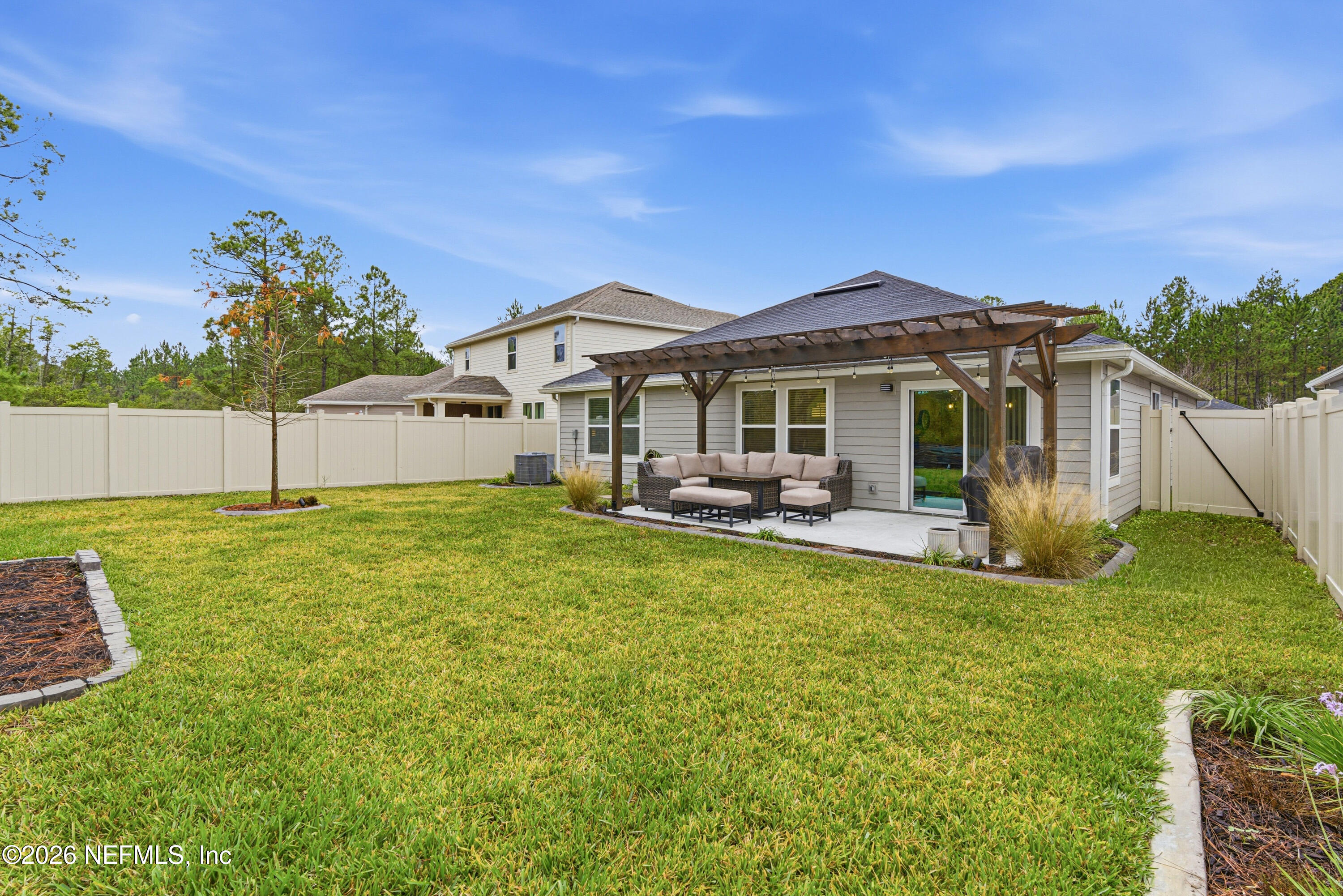 10925 STAPLETON Drive