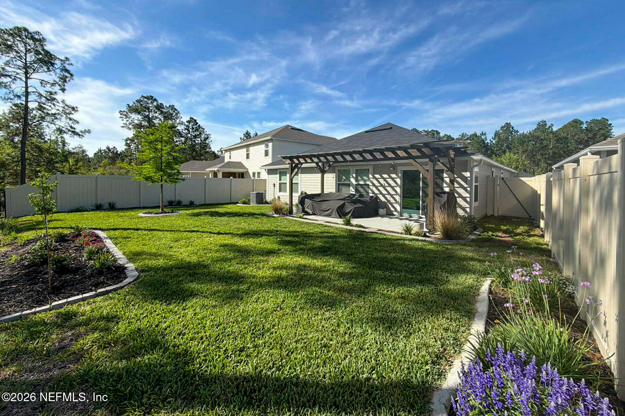 10925 STAPLETON Drive