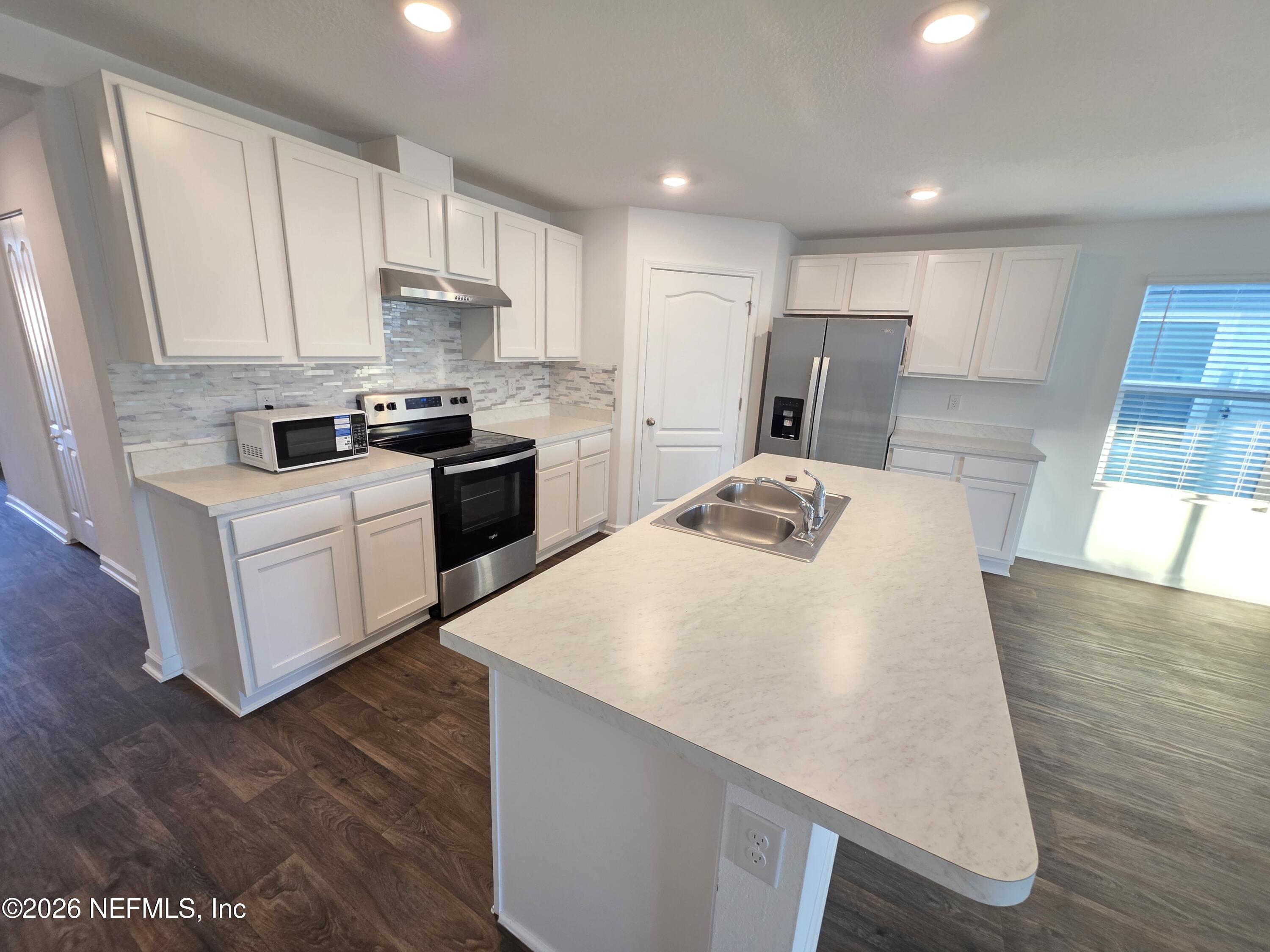 2885 OAK STREAM Drive