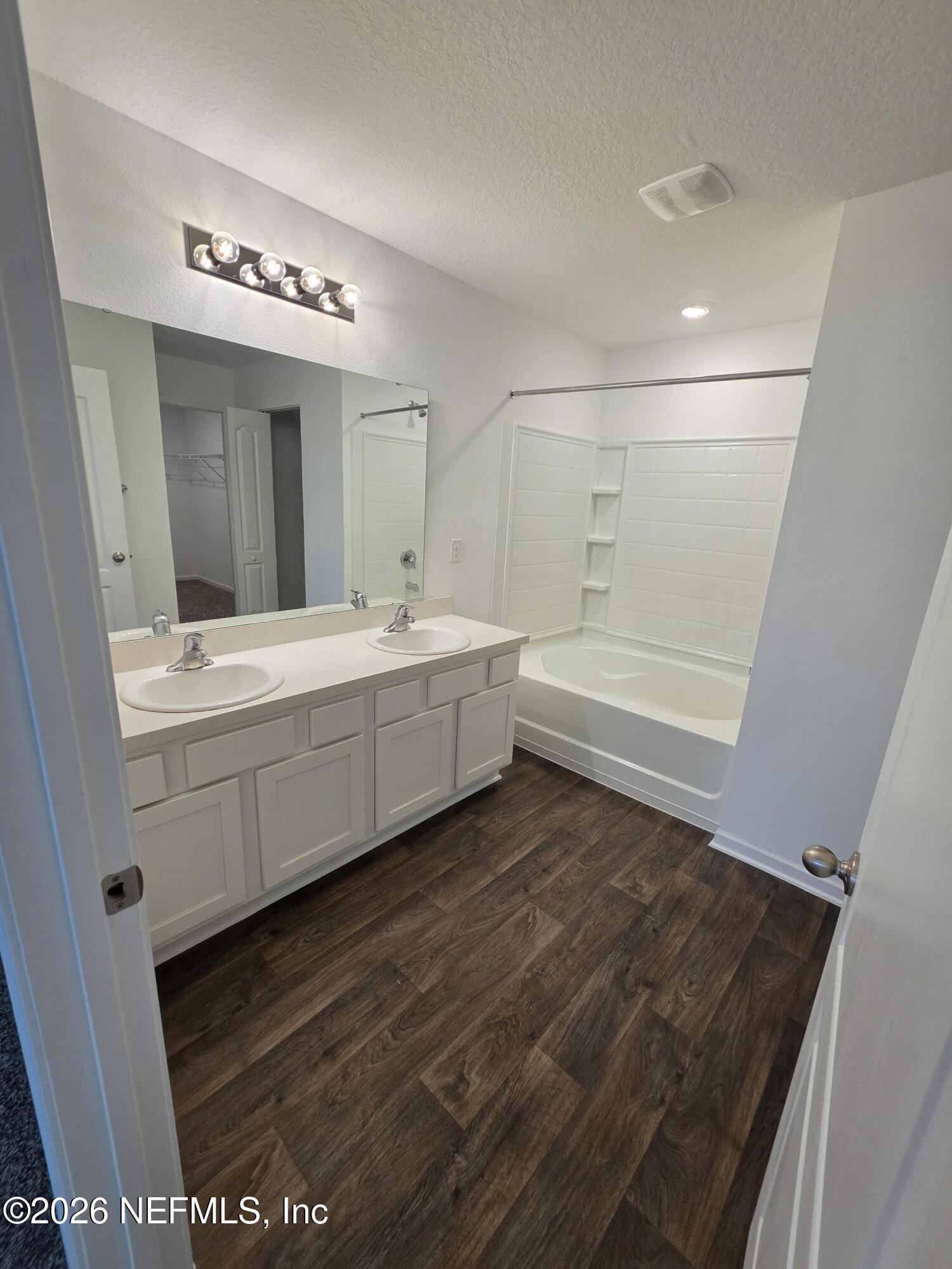 2885 OAK STREAM Drive