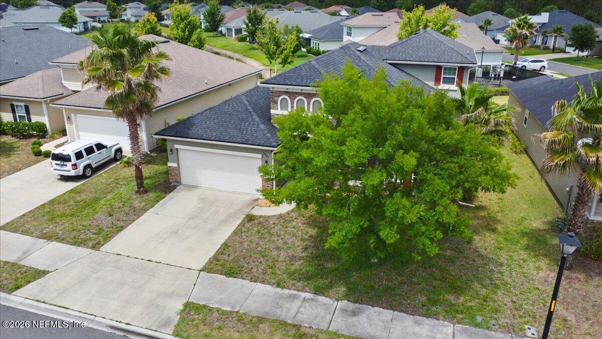 3825 HAMMOCK BLUFF Drive