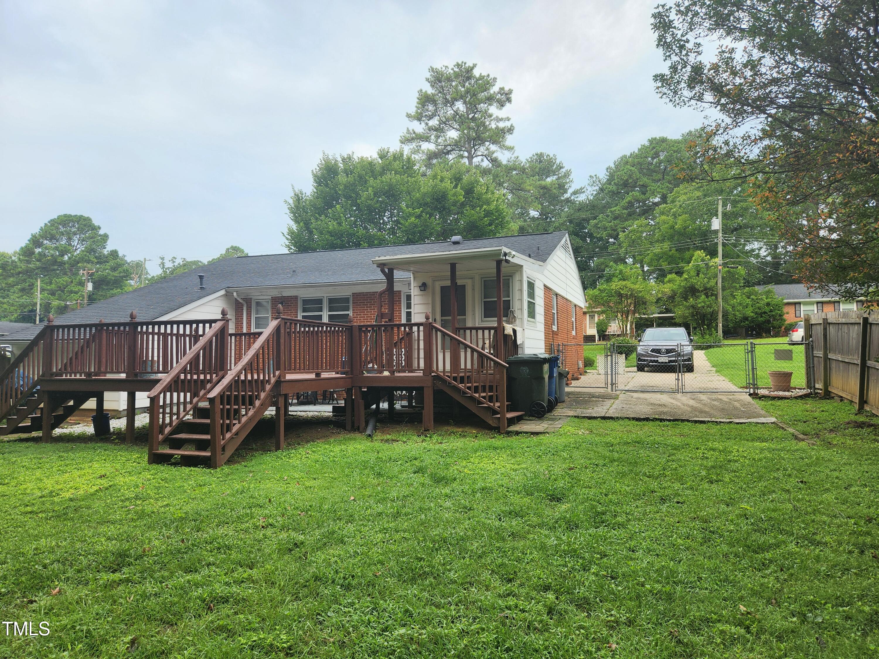704 Donnelly Road
