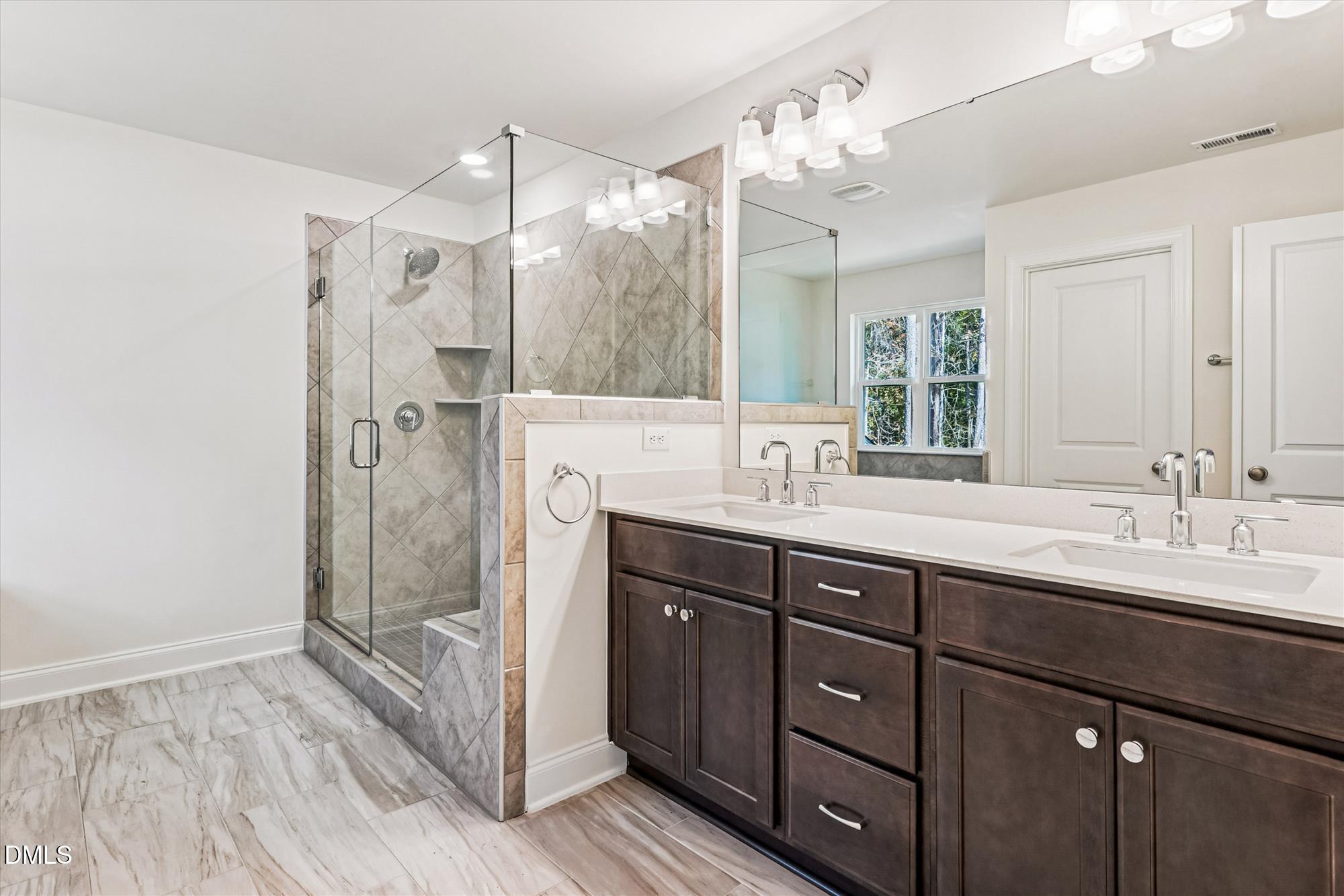 368 Artic Circle