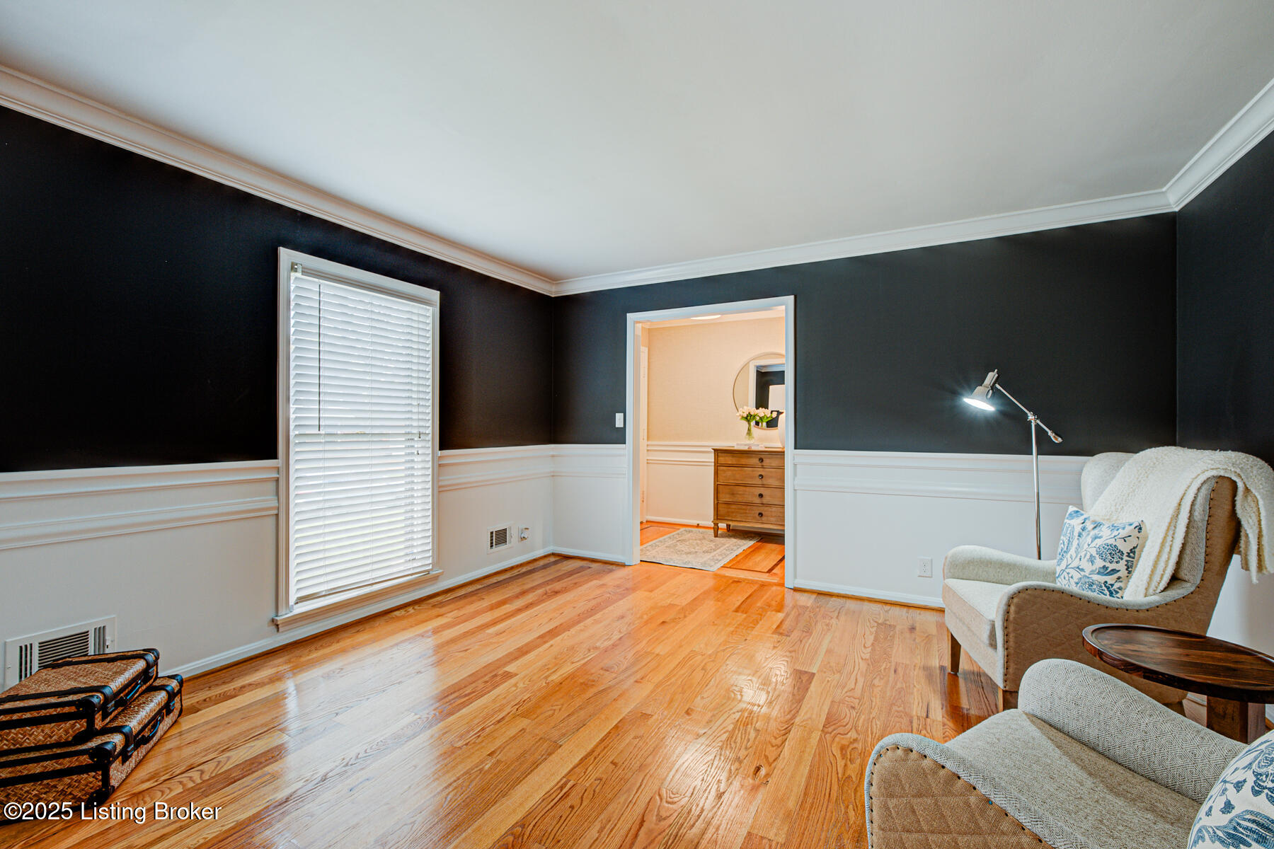609 Armadale Pl