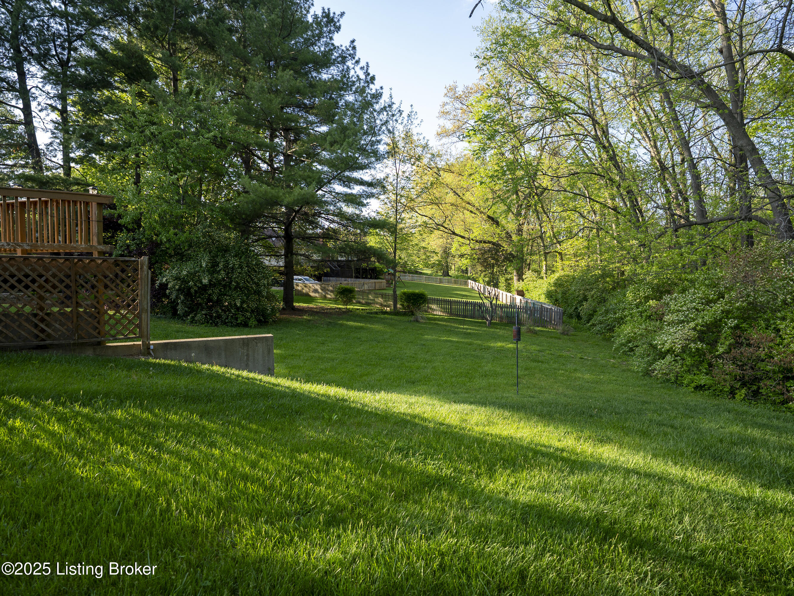 1002 Chesterton Pl