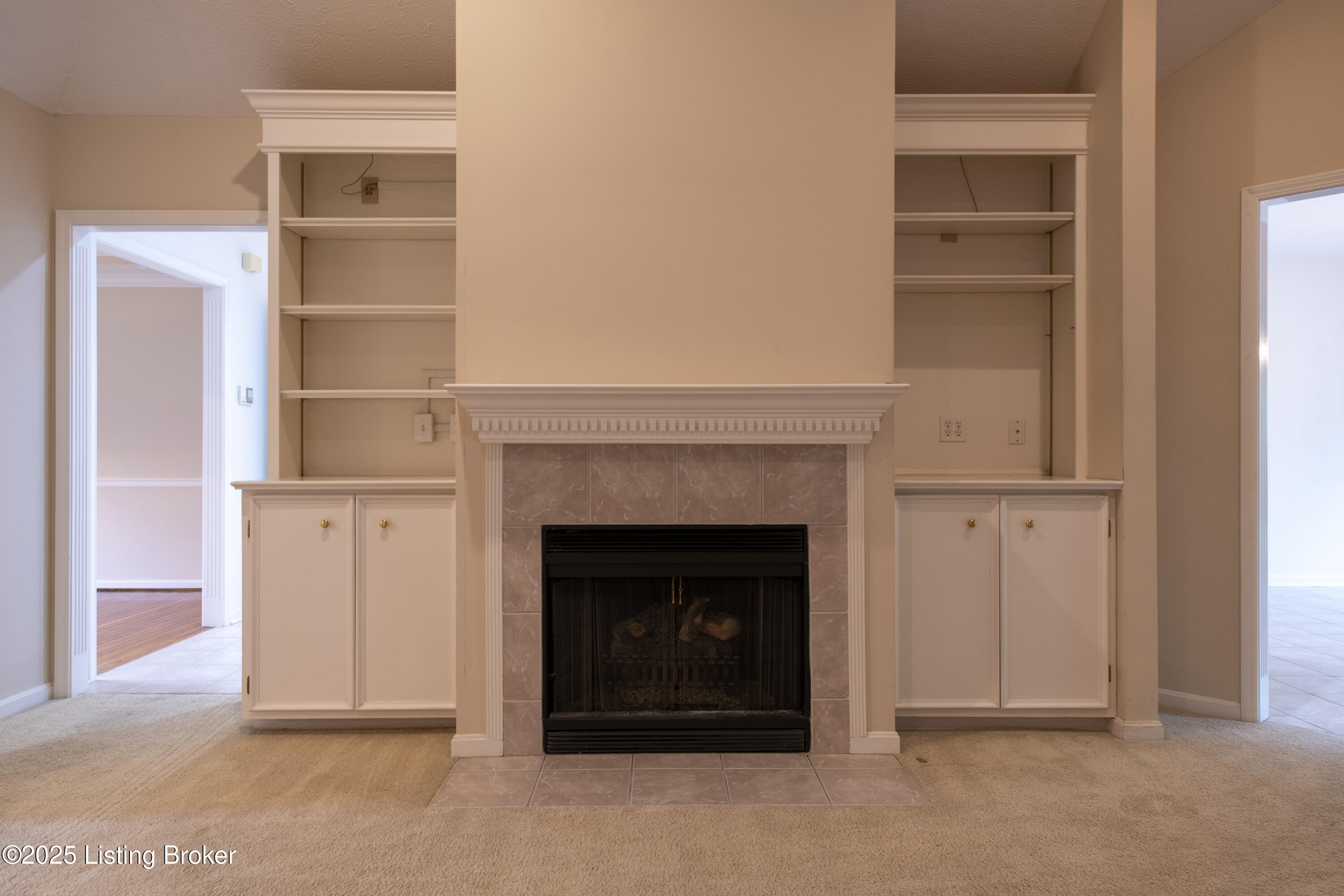 1002 Chesterton Pl