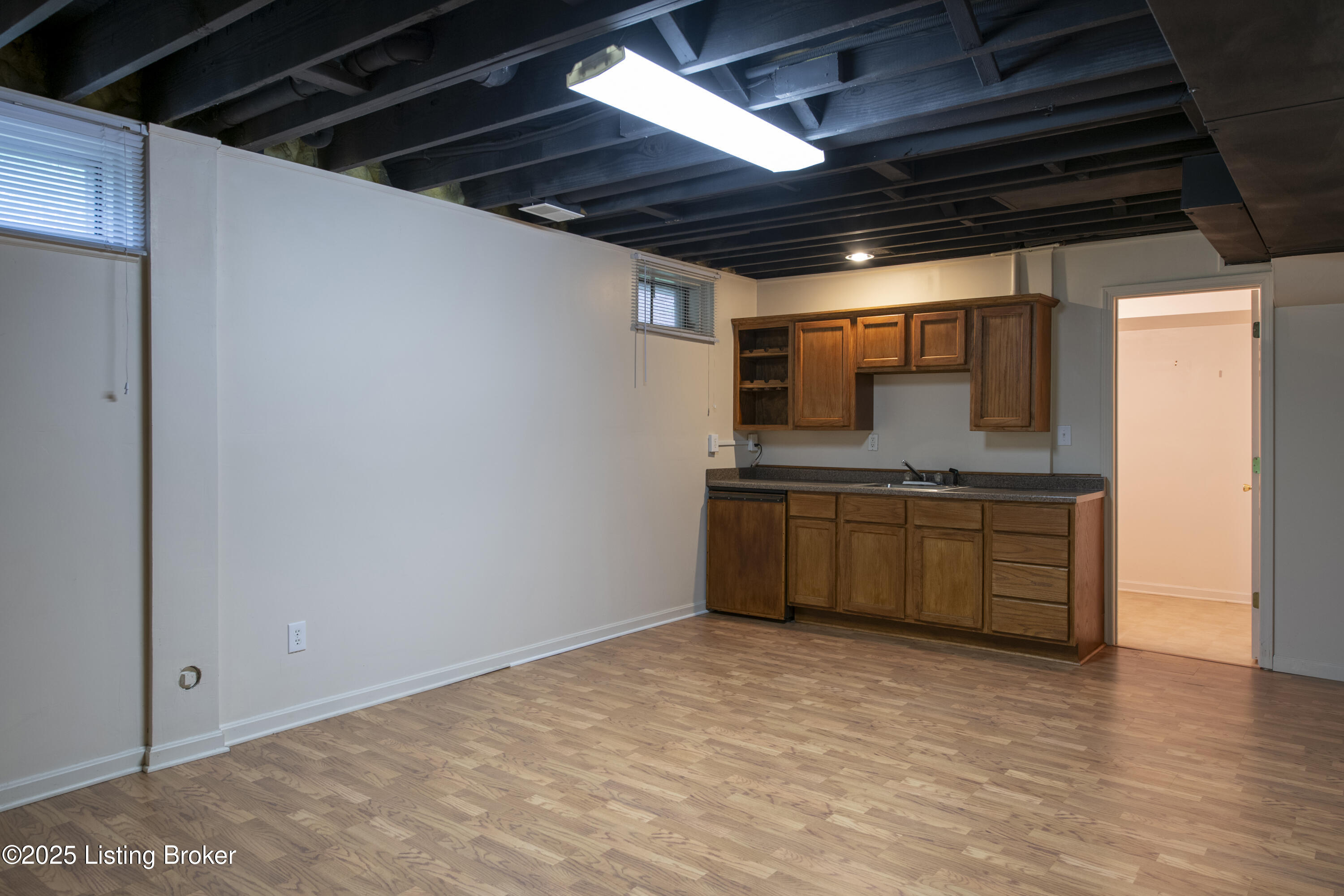 1002 Chesterton Pl