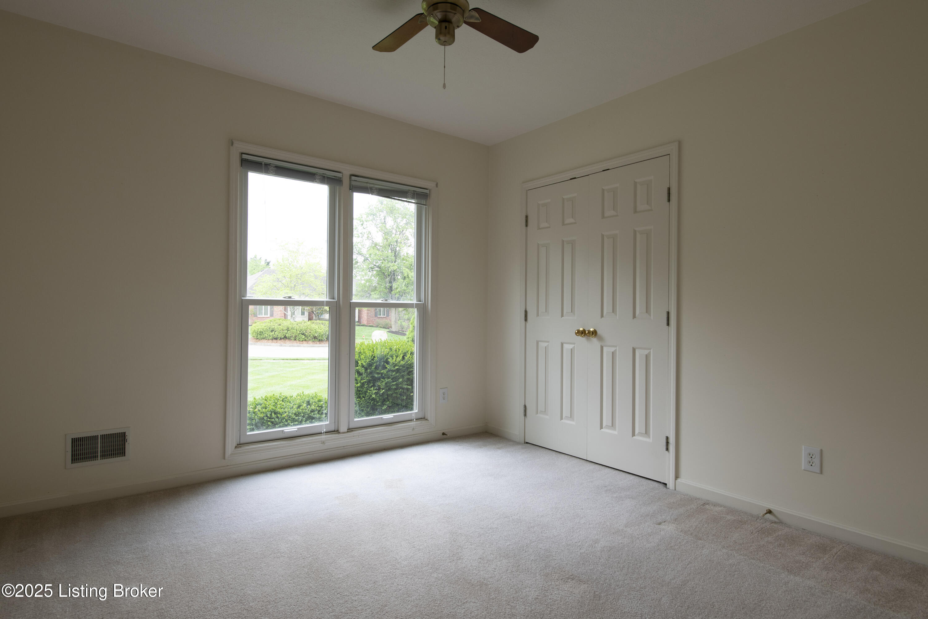 1002 Chesterton Pl