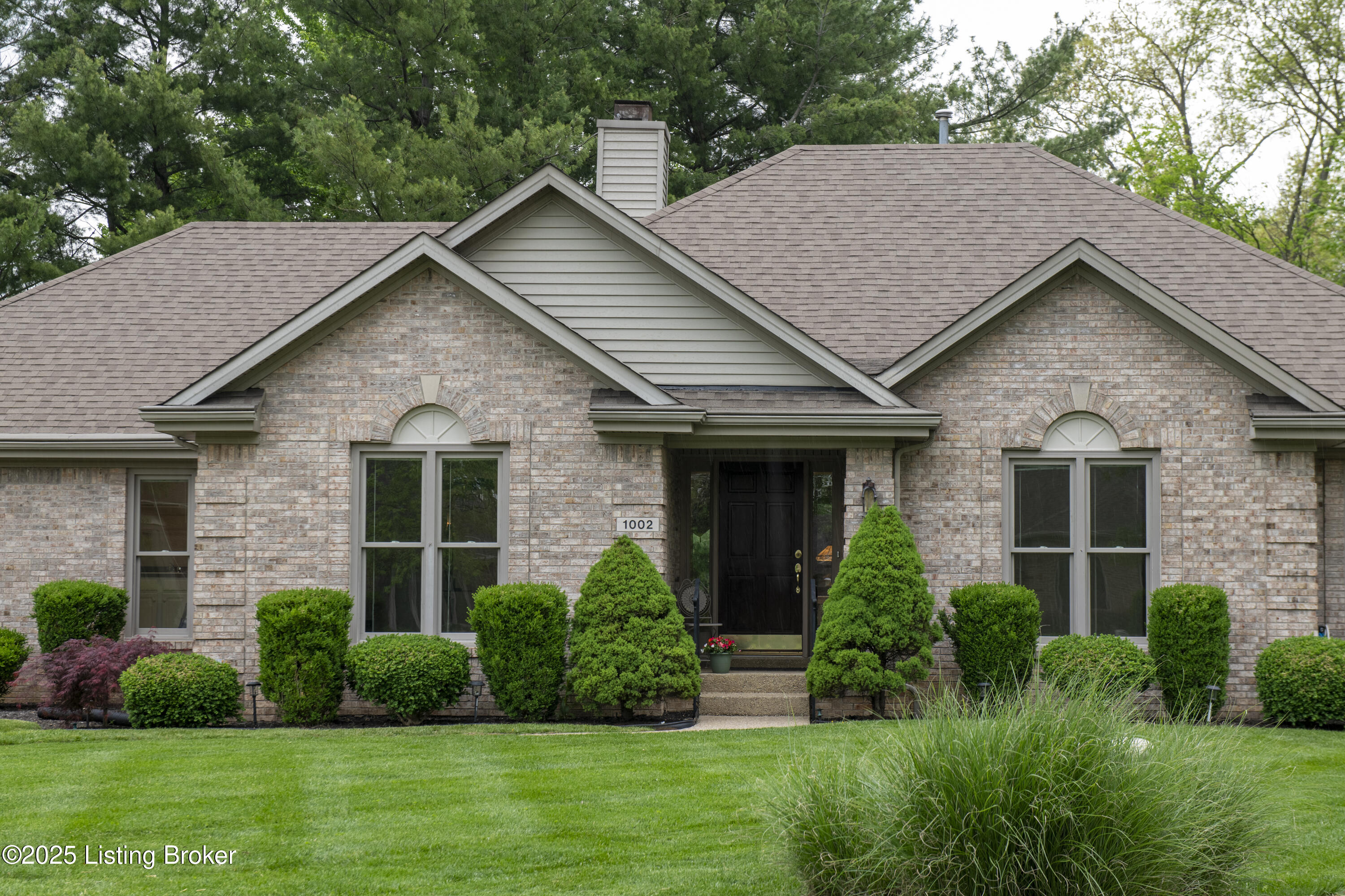 1002 Chesterton Pl