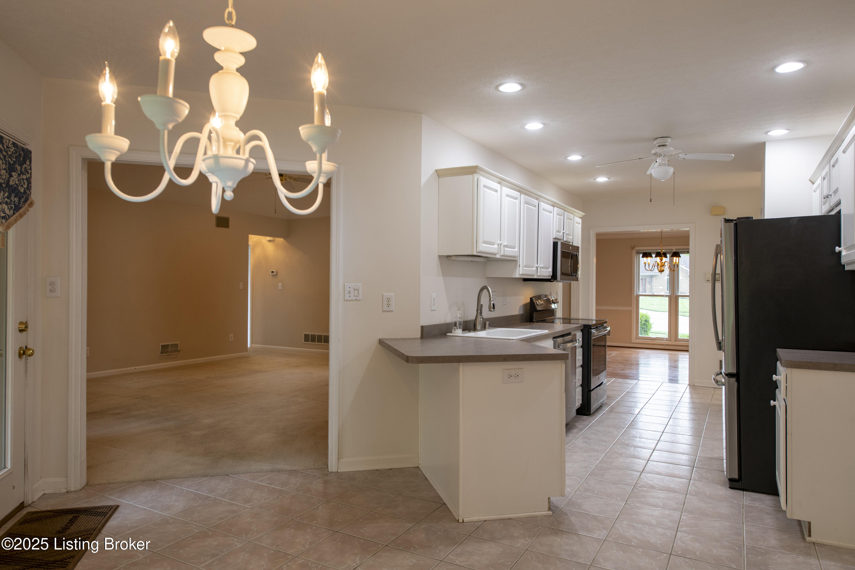 1002 Chesterton Pl