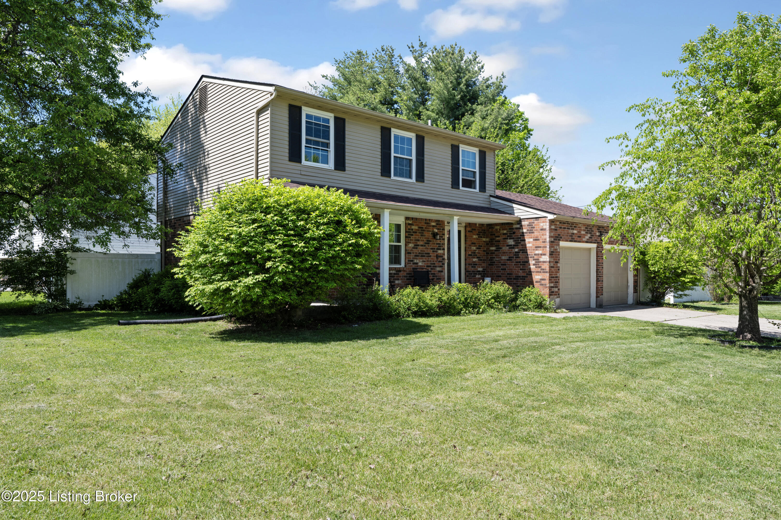 8512 Silver Fox Rd