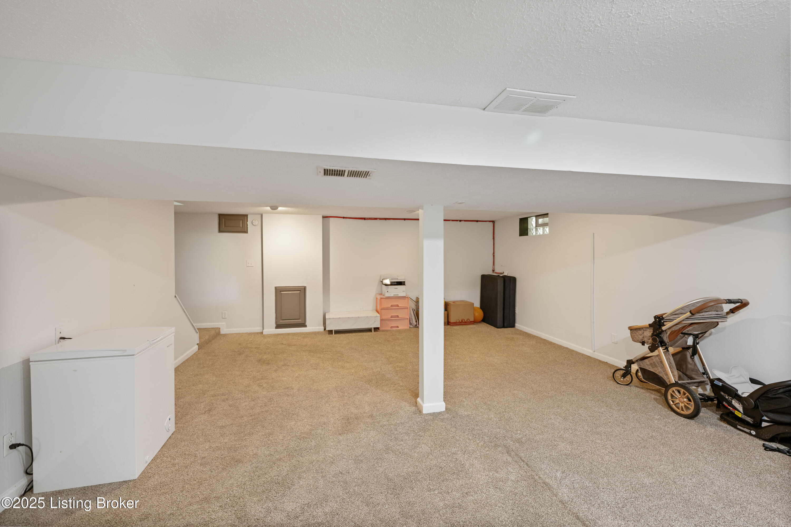 8512 Silver Fox Rd