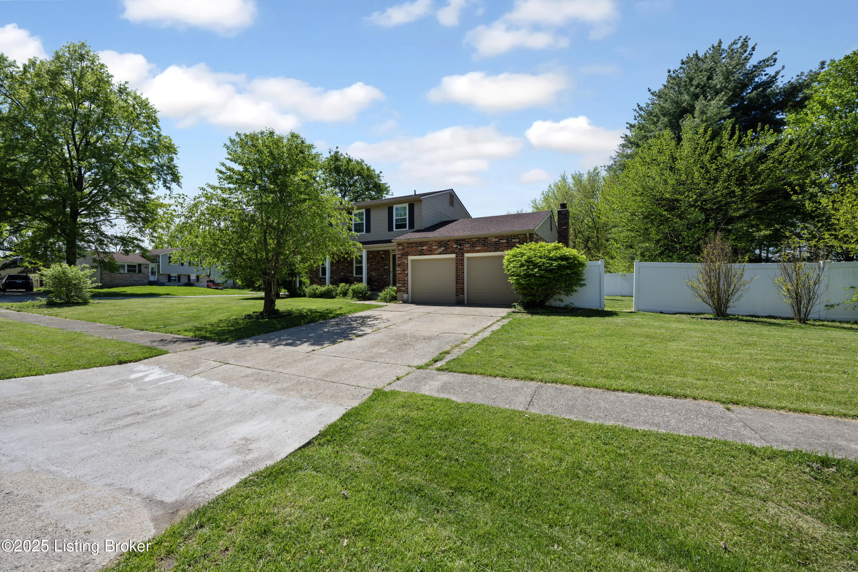 8512 Silver Fox Rd