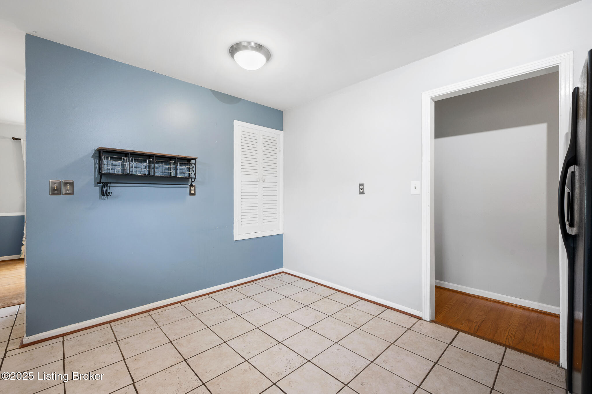 8215 Siesta Way