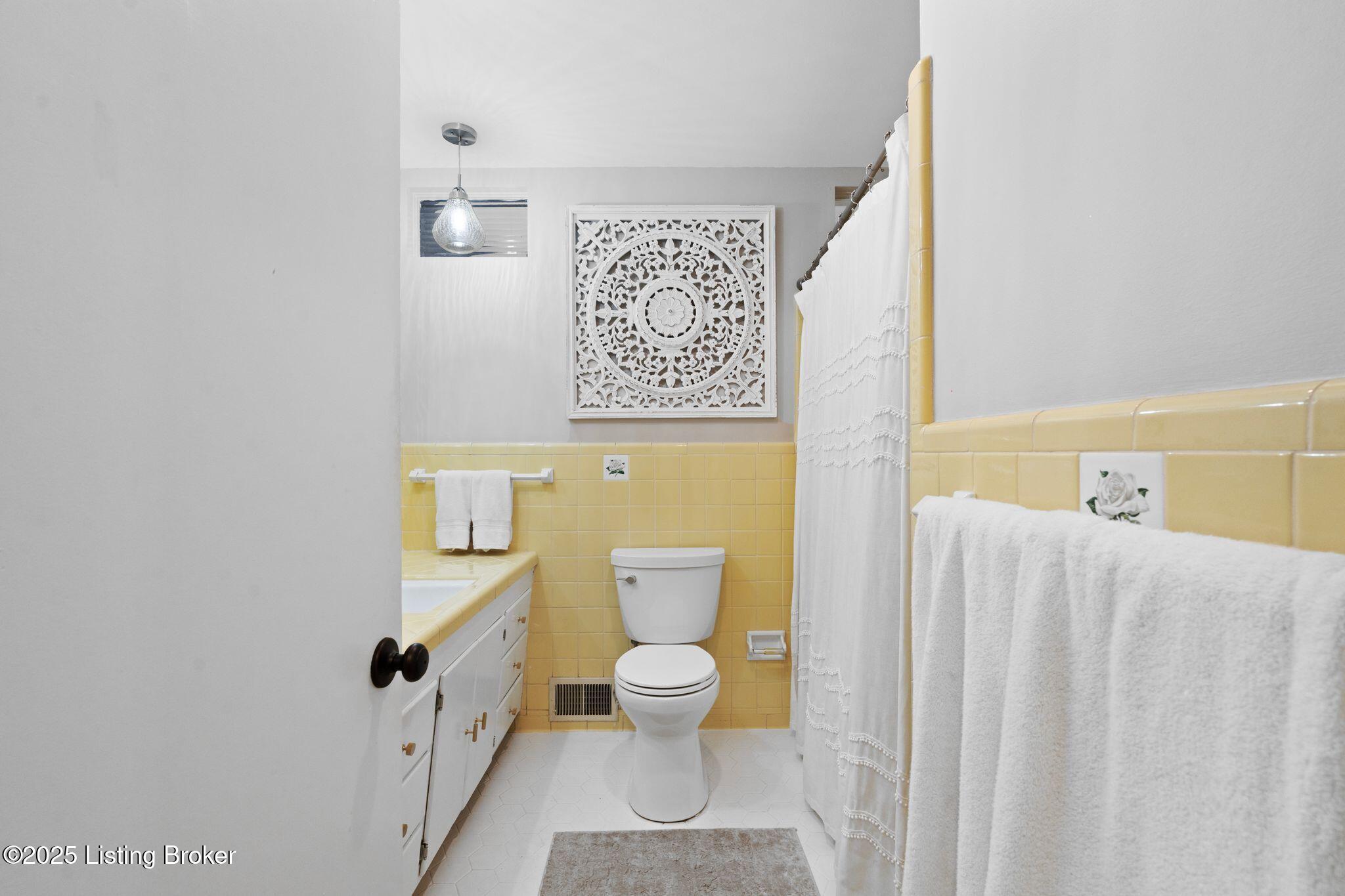 9000 Haviland Ave, Louisville