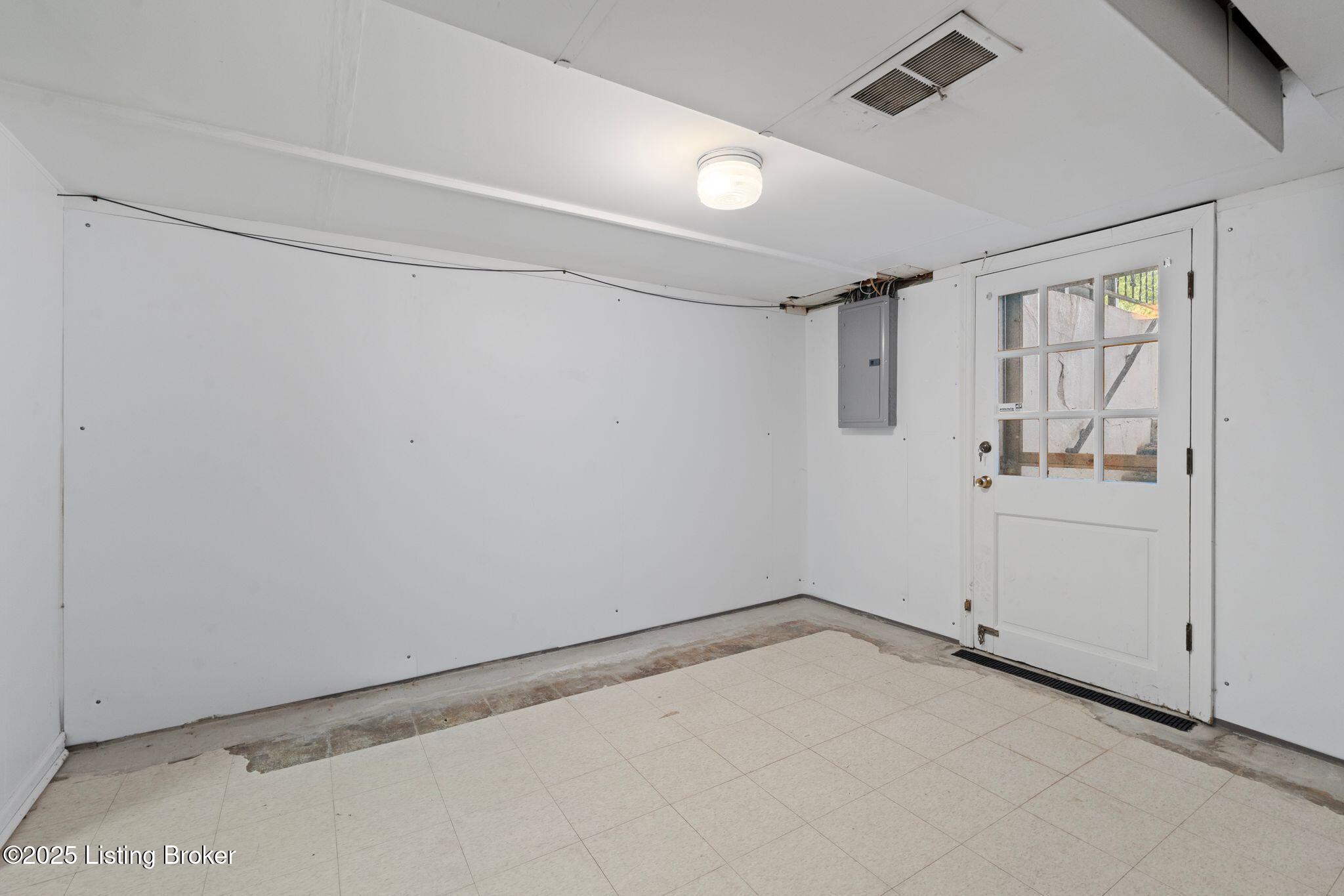 9000 Haviland Ave, Louisville