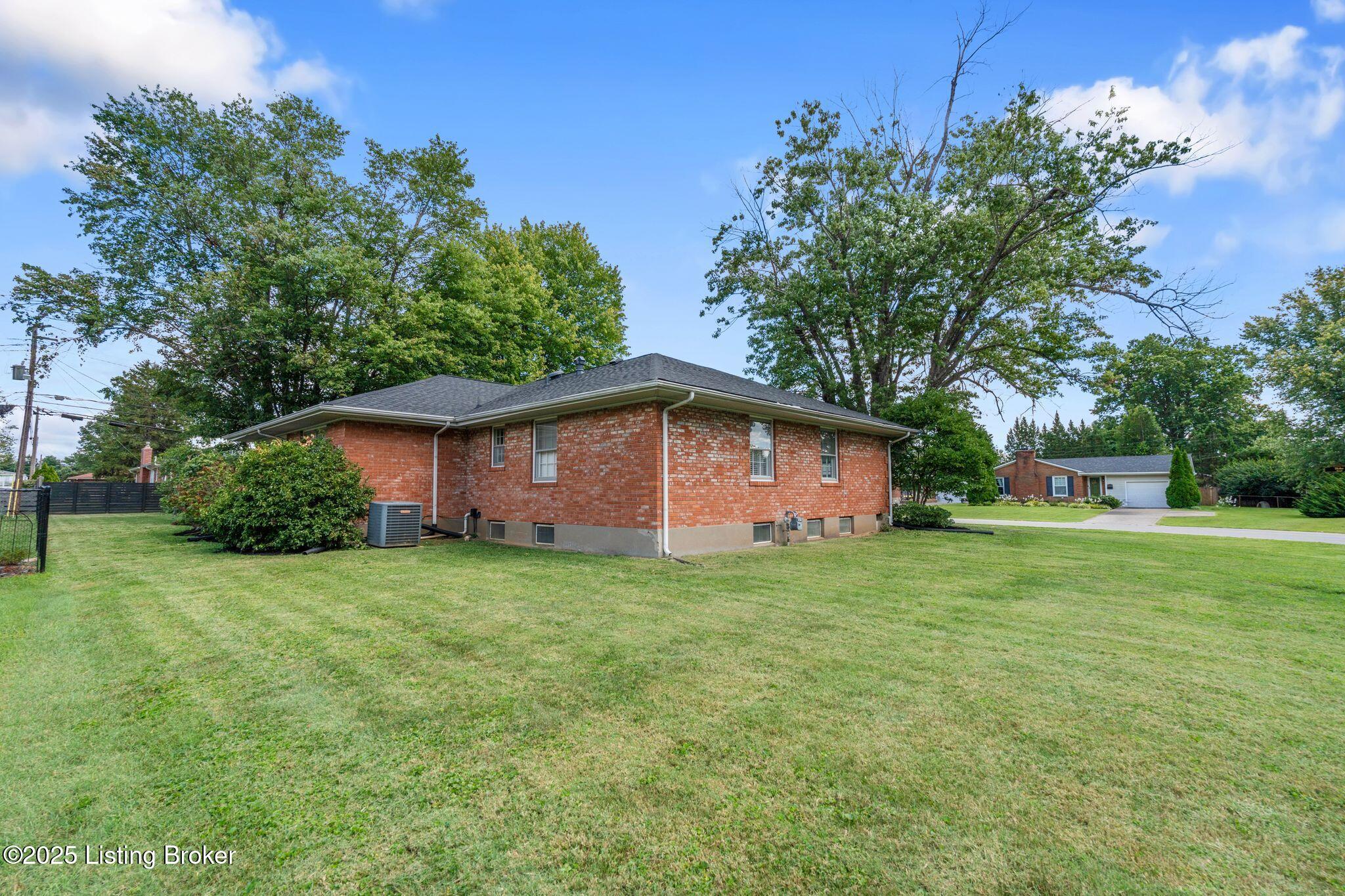 9000 Haviland Ave, Louisville